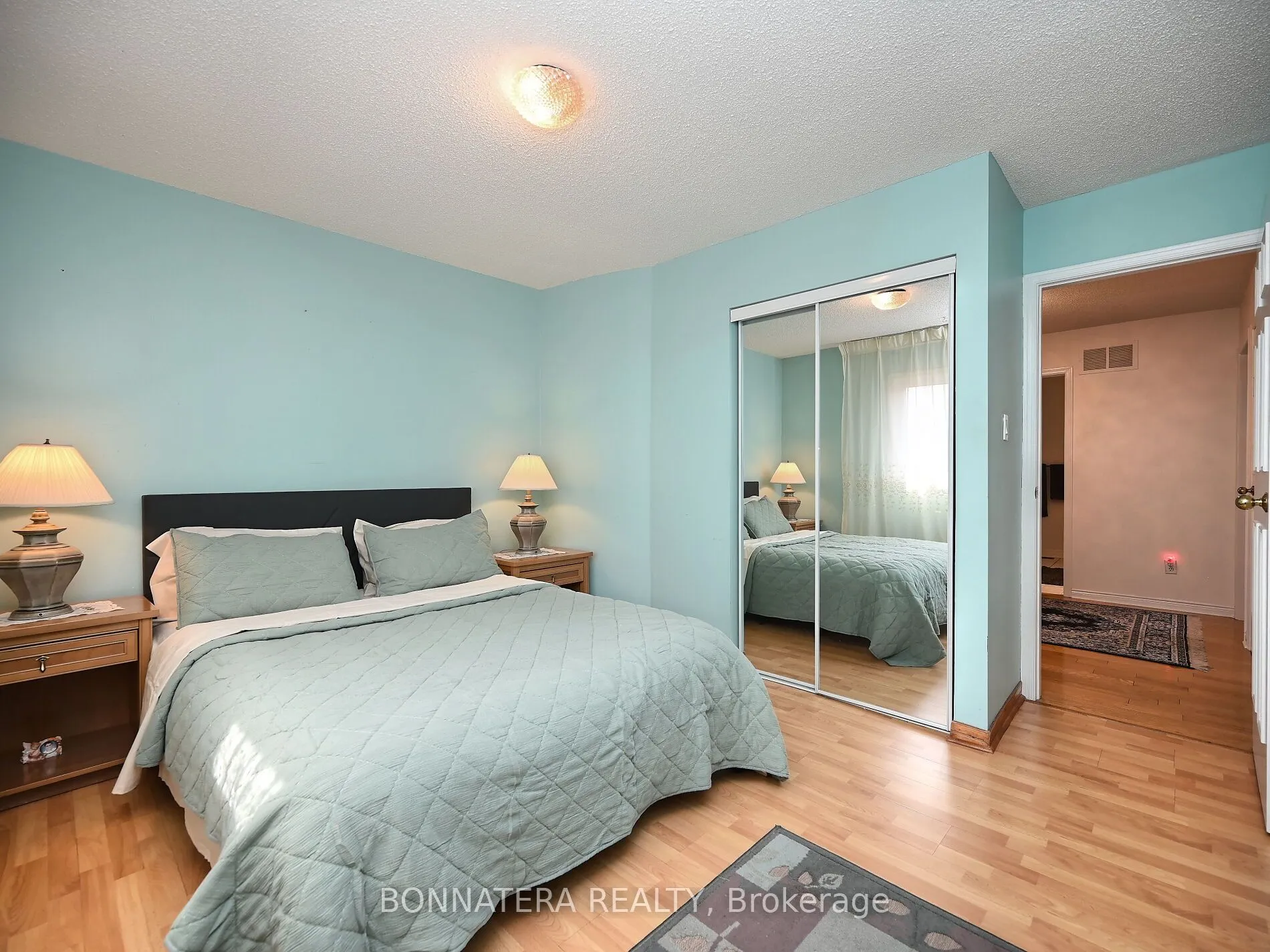 4445 Guildwood Way