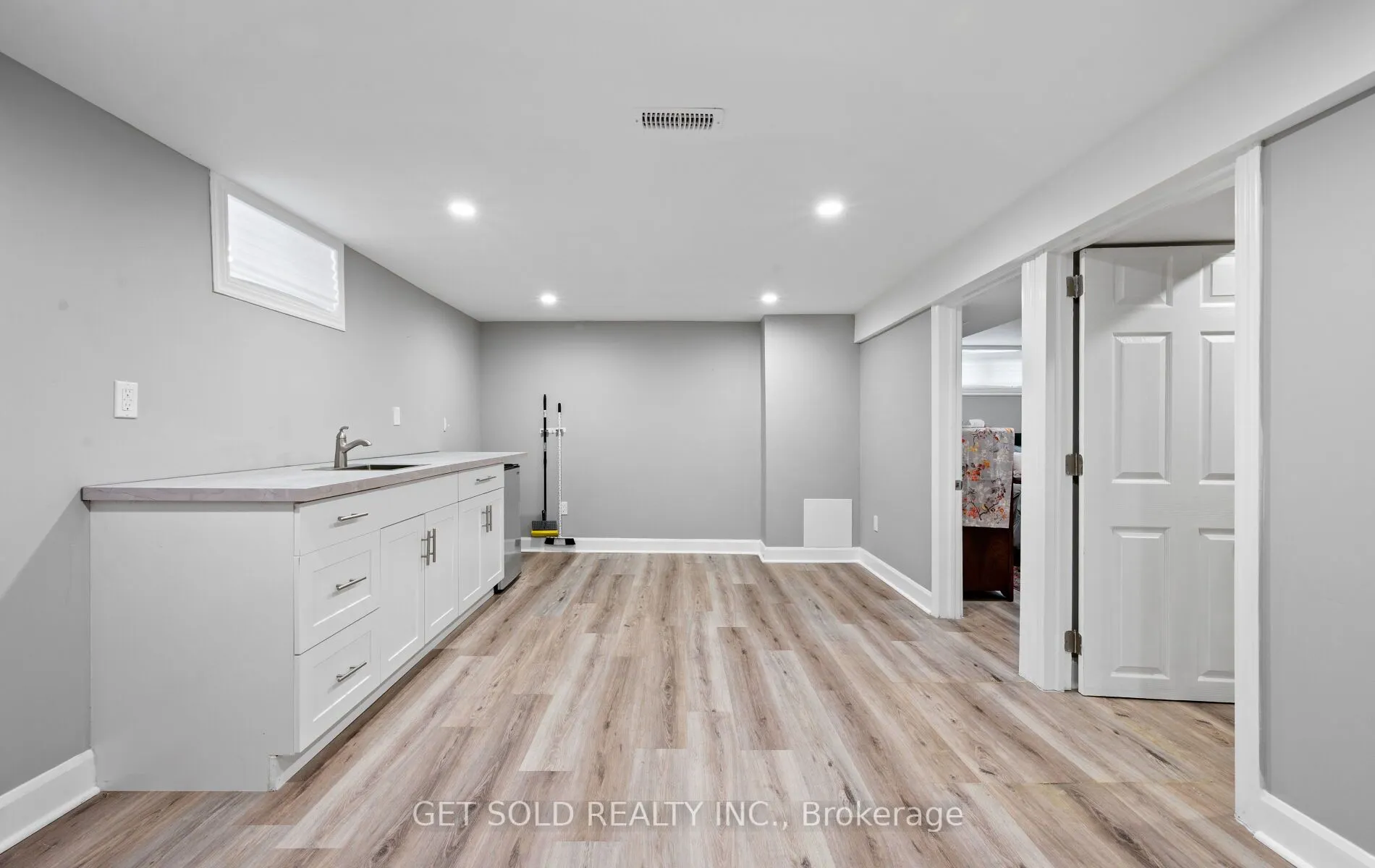 57 Taysham Crescent