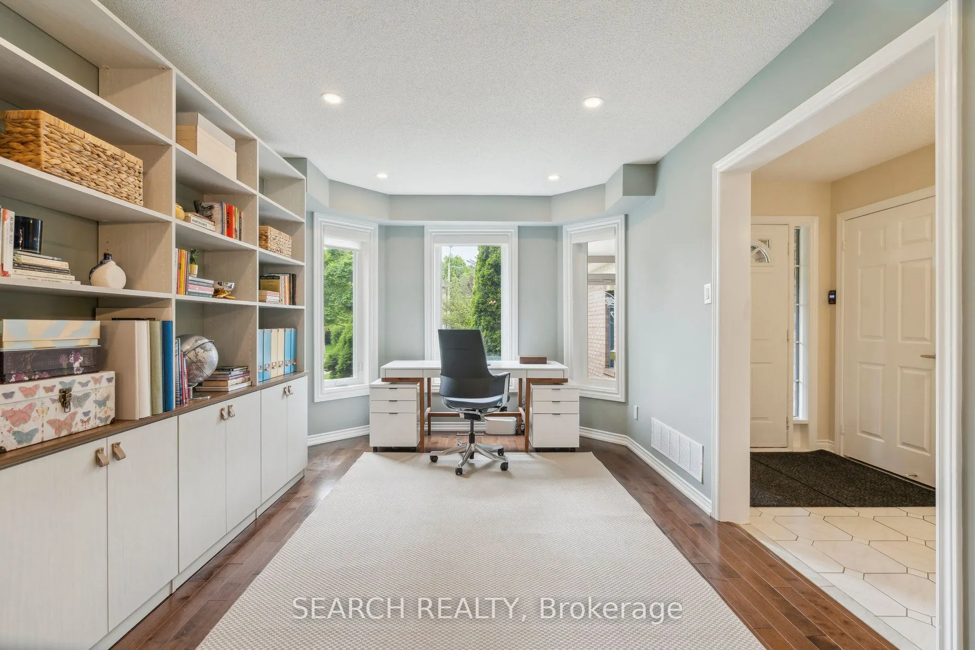 1150 Queen Street W