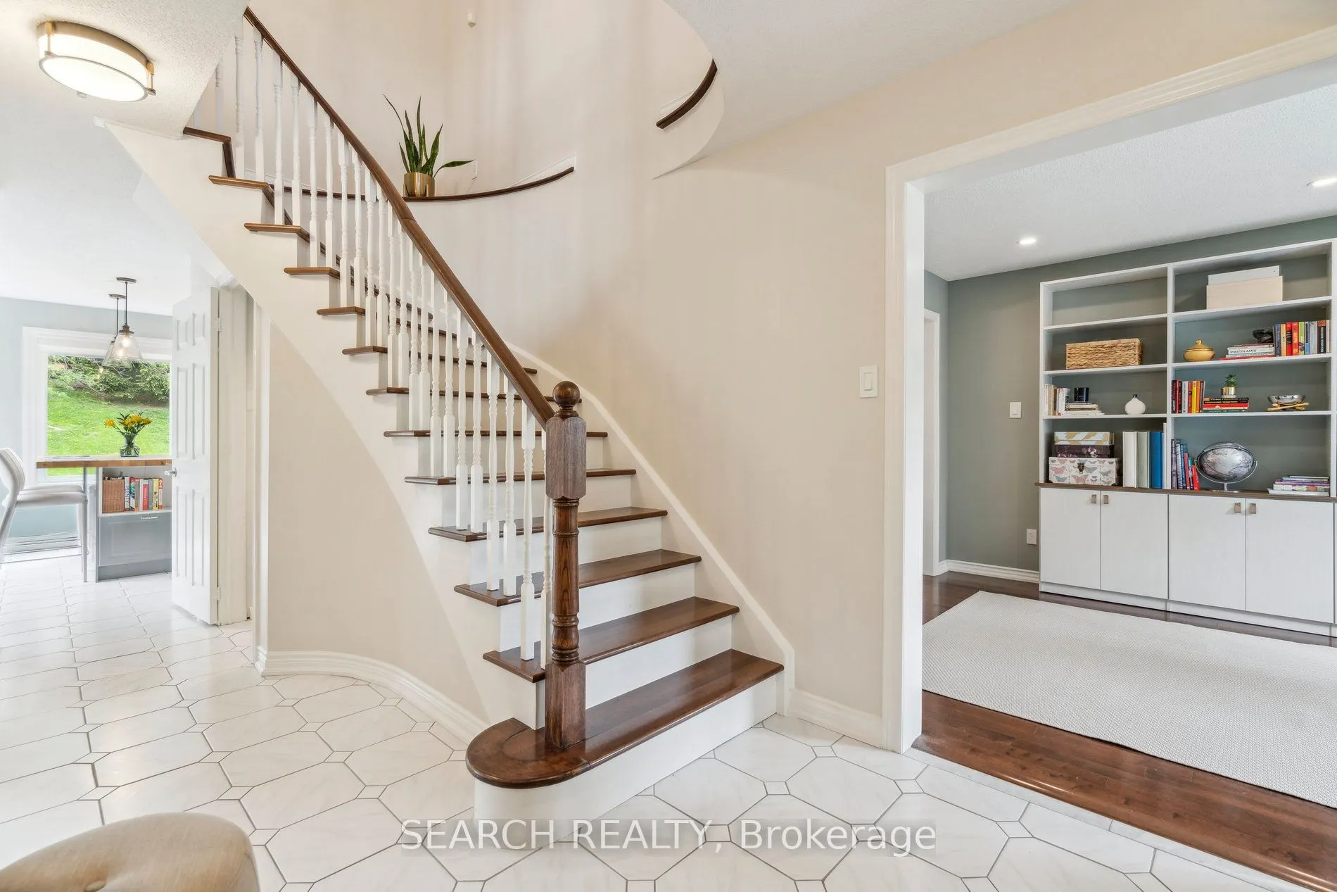 1150 Queen Street W