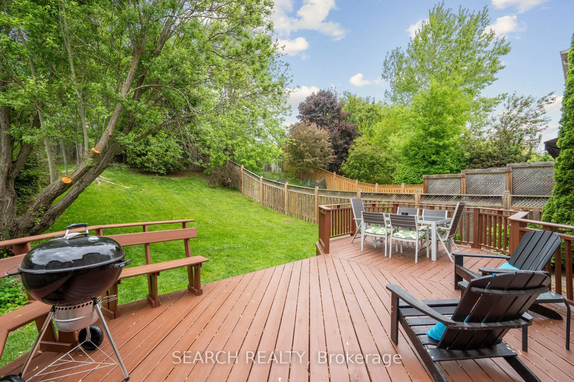 1150 Queen Street W