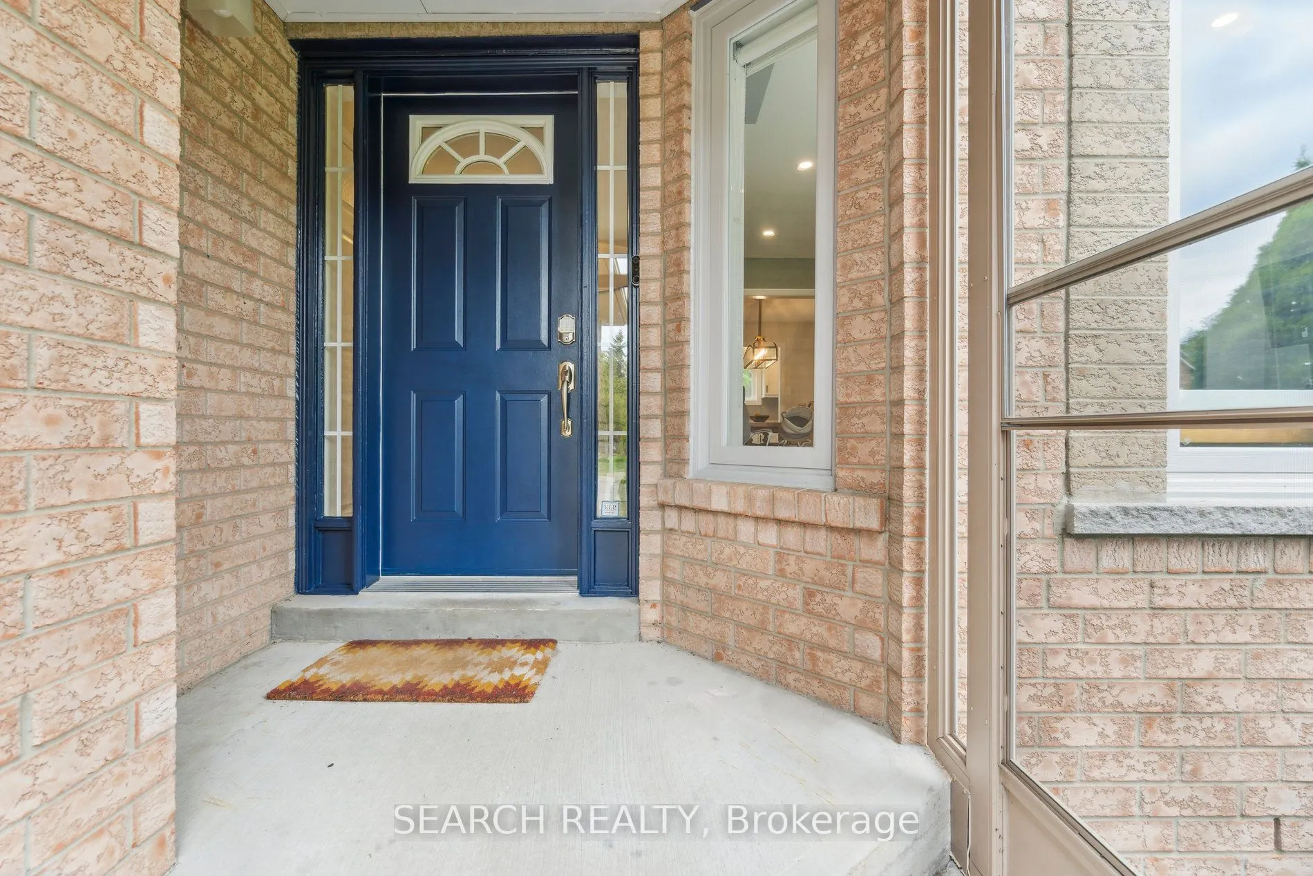 1150 Queen Street W