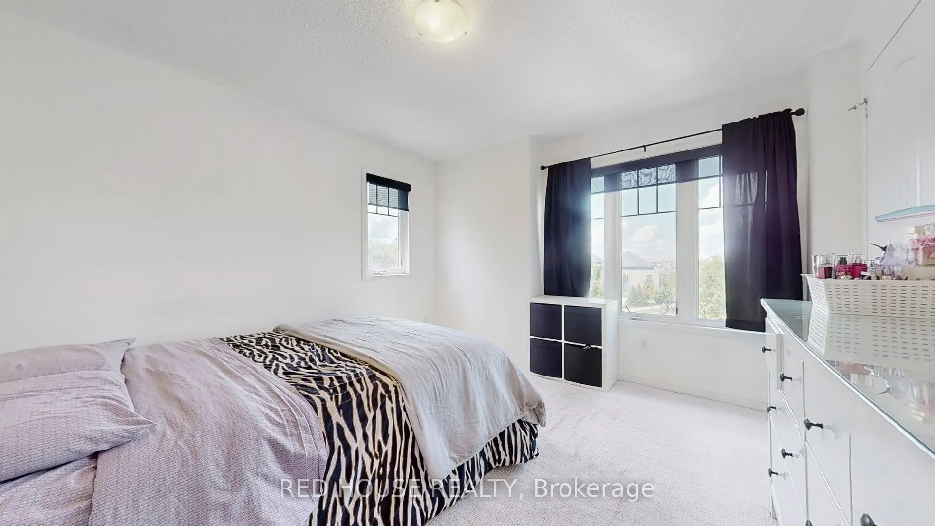 5585 Oscar Peterson Boulevard, #2