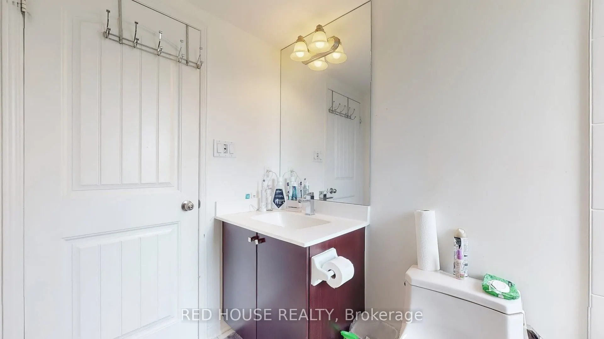 5585 Oscar Peterson Boulevard, #2