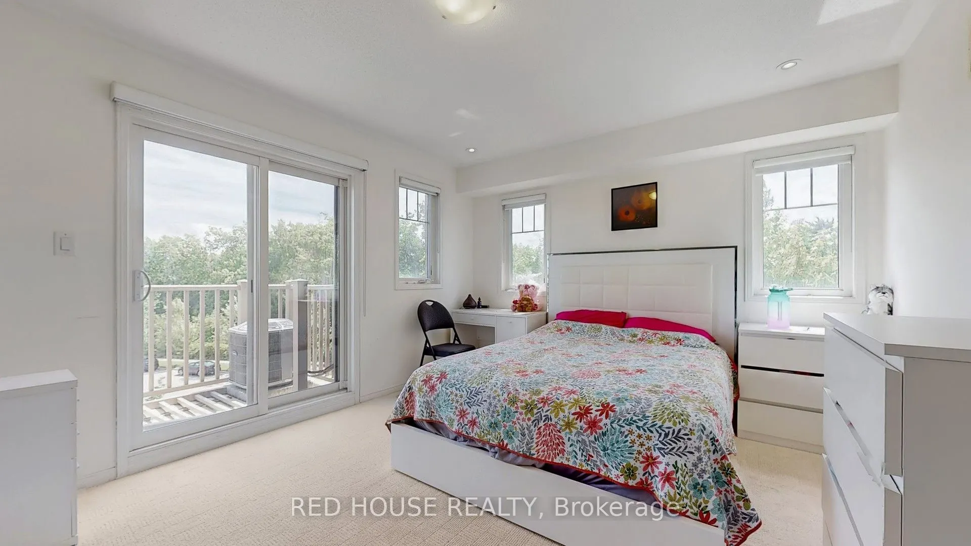 5585 Oscar Peterson Boulevard, #2