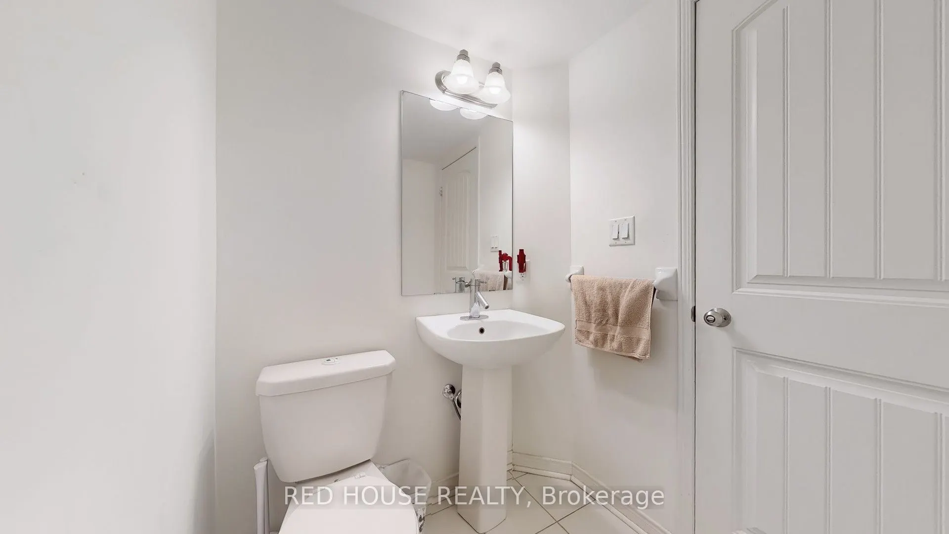 5585 Oscar Peterson Boulevard, #2