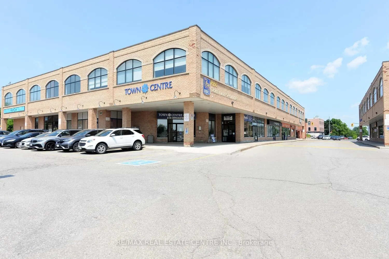 200 Broadway, #406