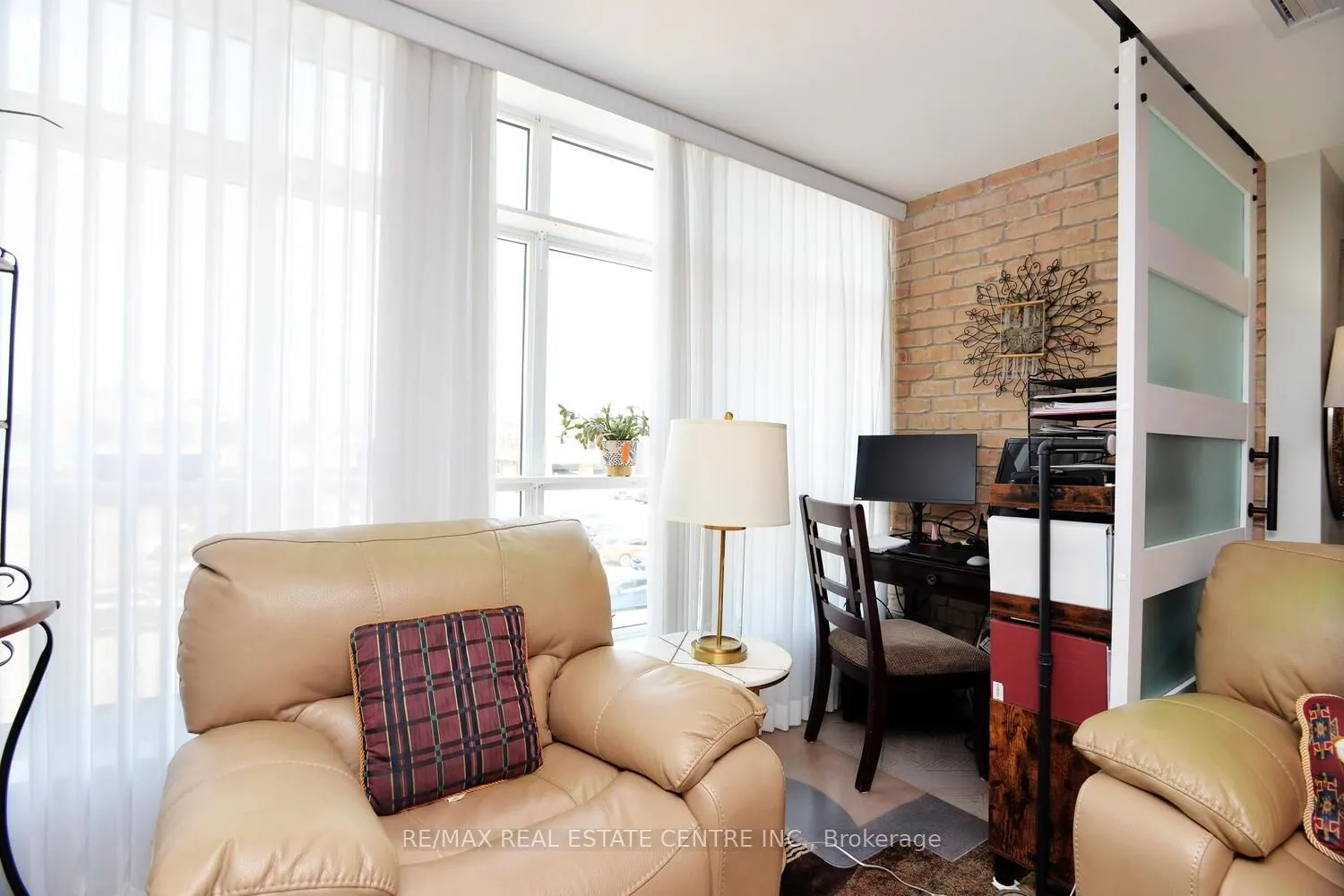 200 Broadway, #406
