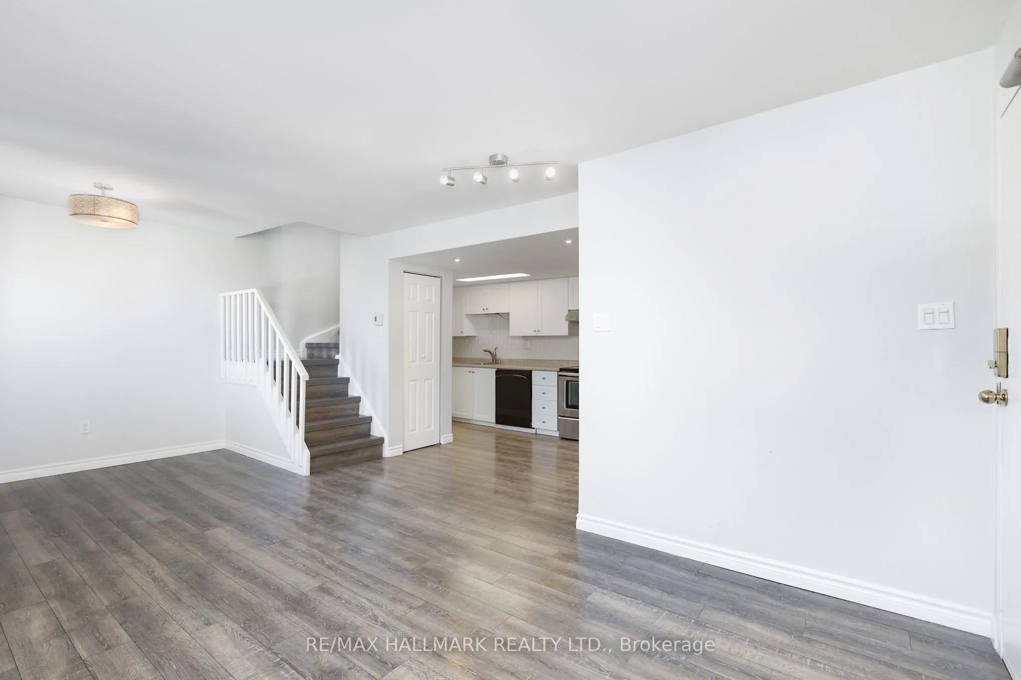 1250 King Street W, #30