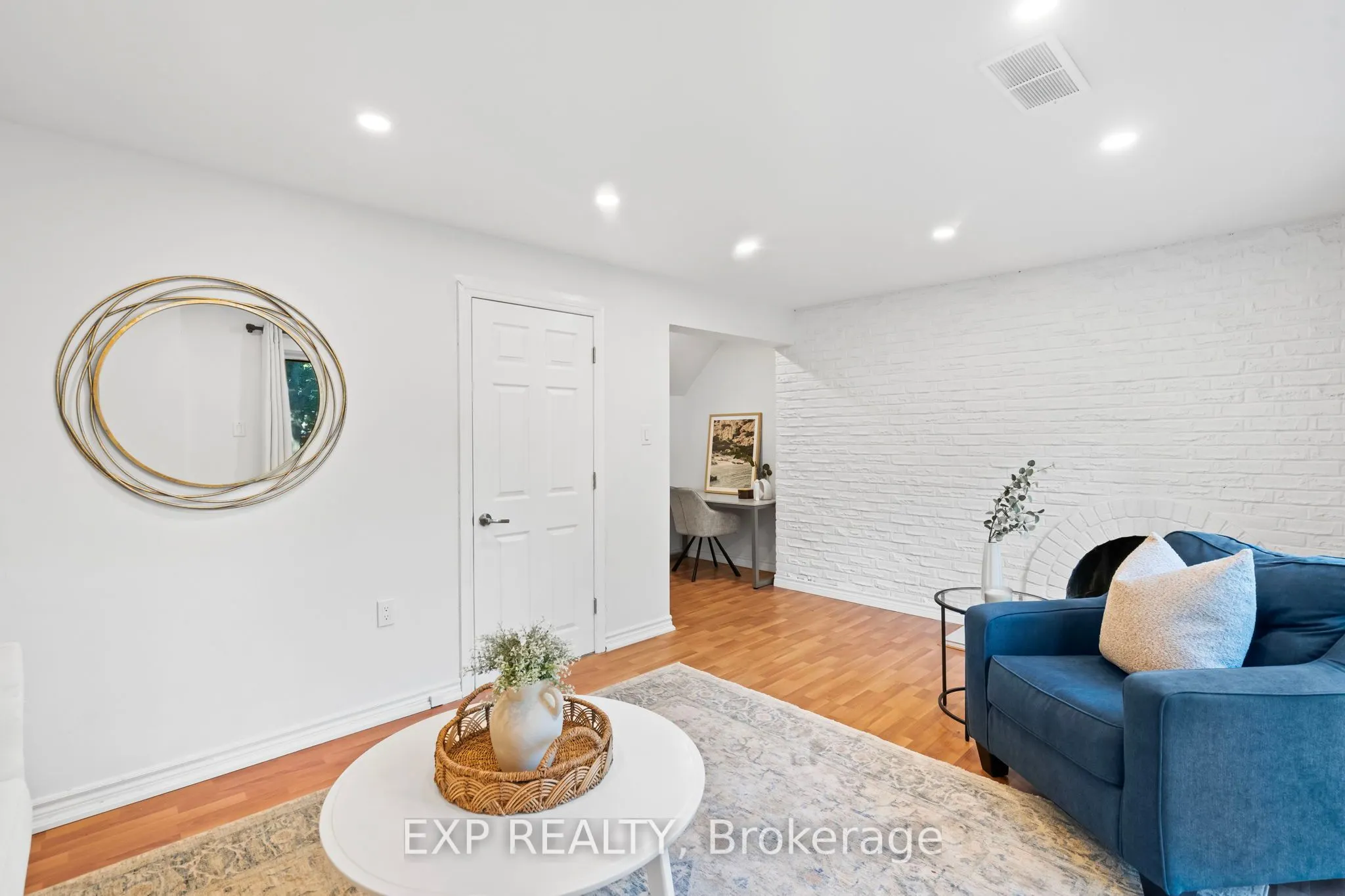 6855 Glen Erin Drive, #21