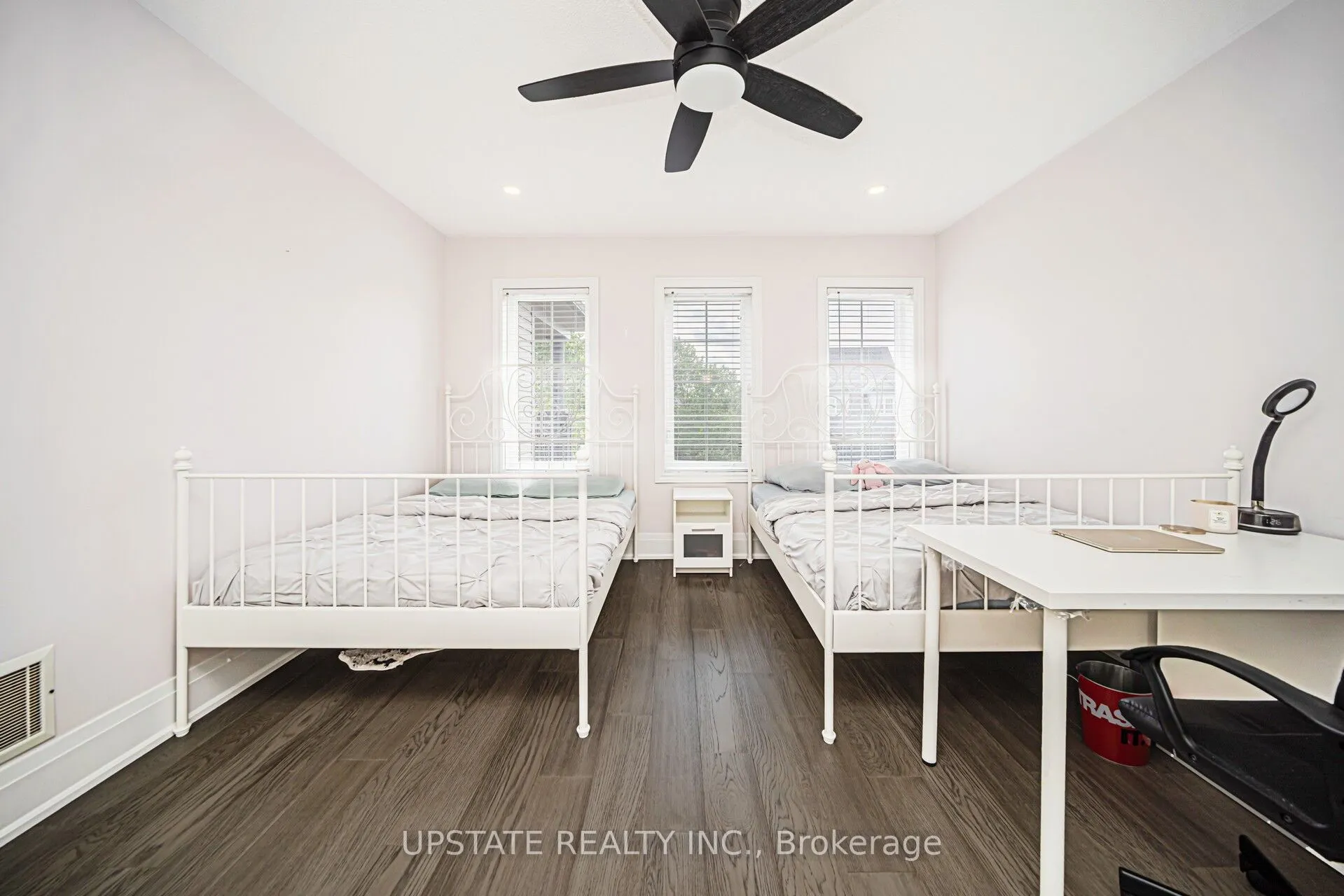 32 Cottonfield Circle