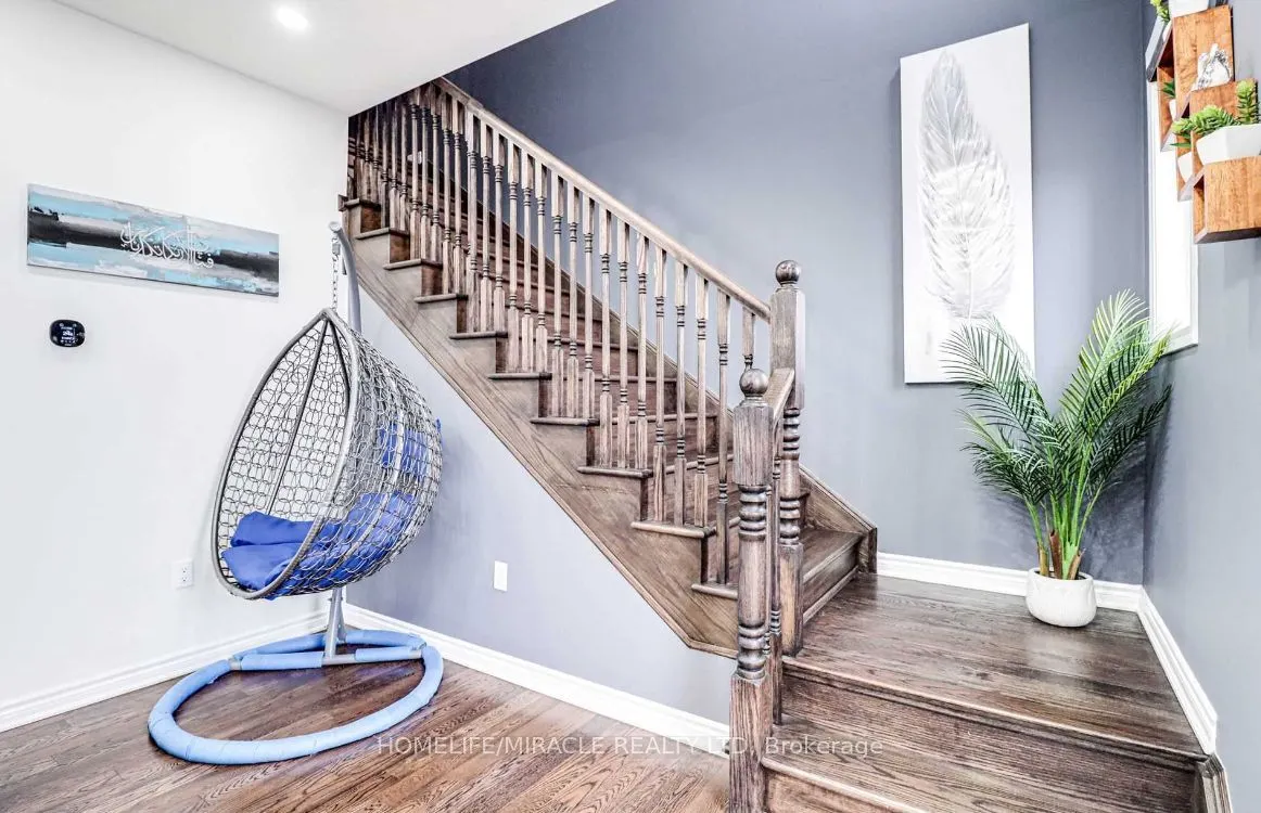 561 Queen Mary Drive