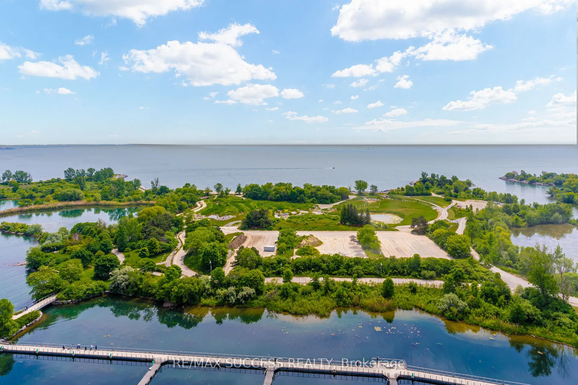 20 Shore breeze Avenue, #1807