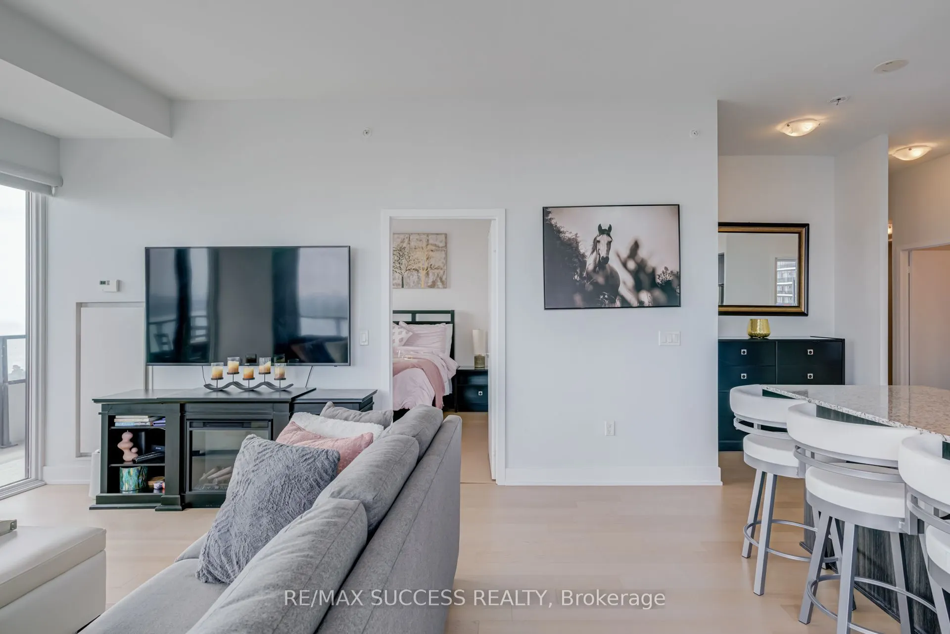 20 Shore breeze Avenue, #1807