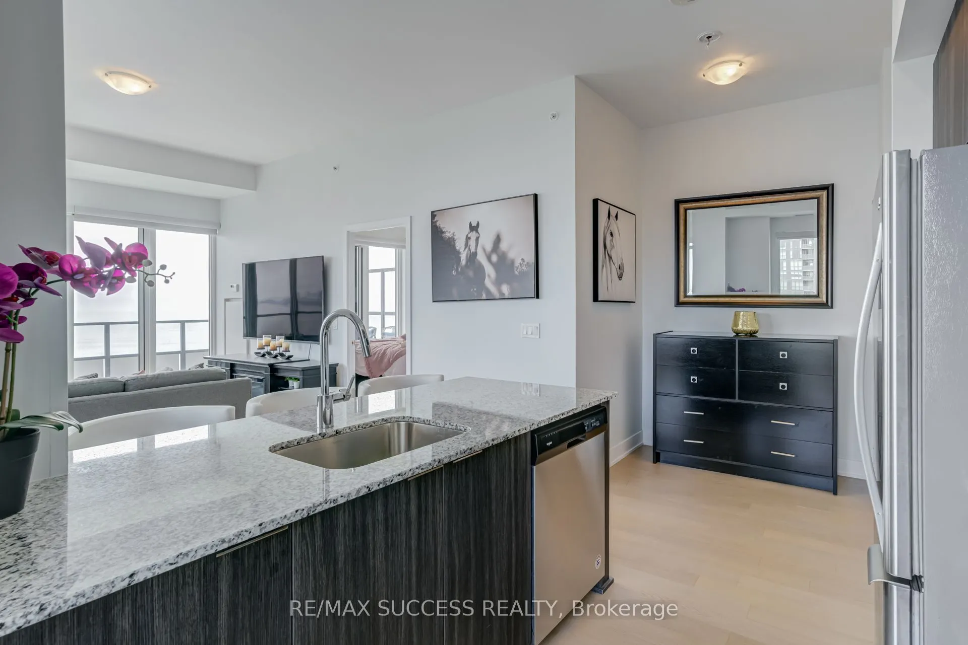 20 Shore breeze Avenue, #1807