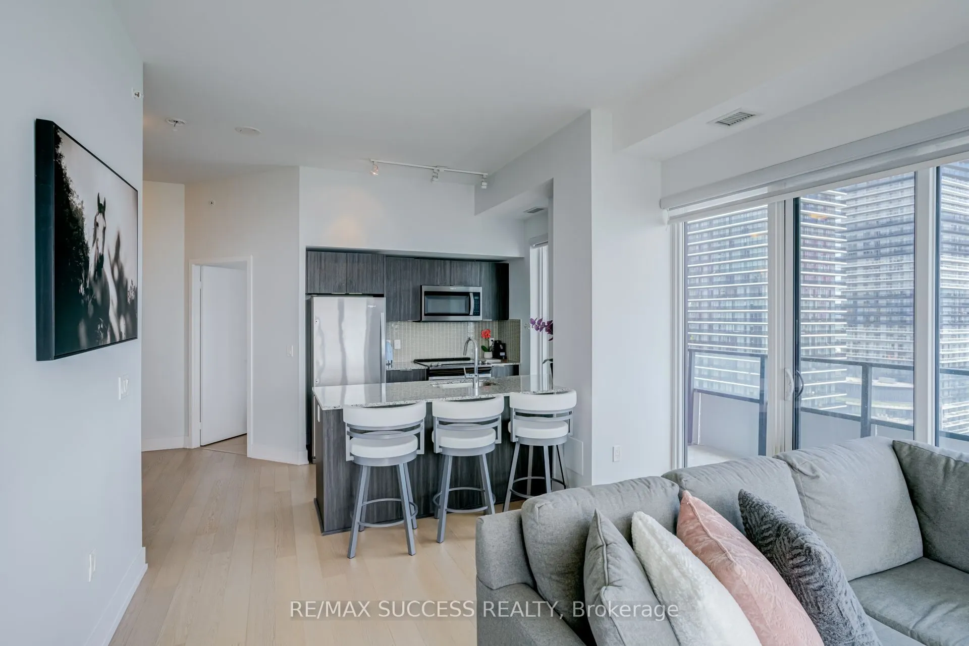 20 Shore breeze Avenue, #1807
