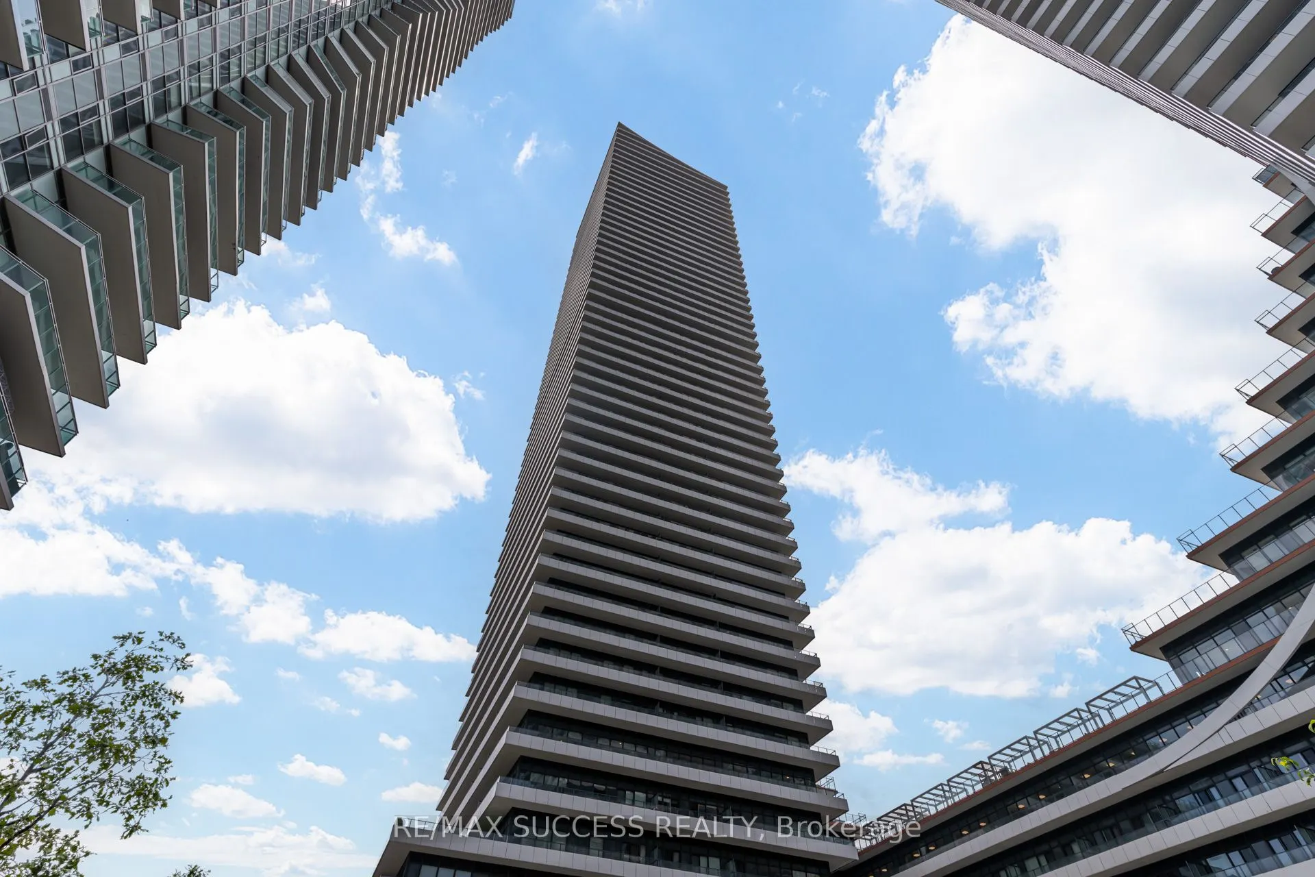 20 Shore breeze Avenue, #1807