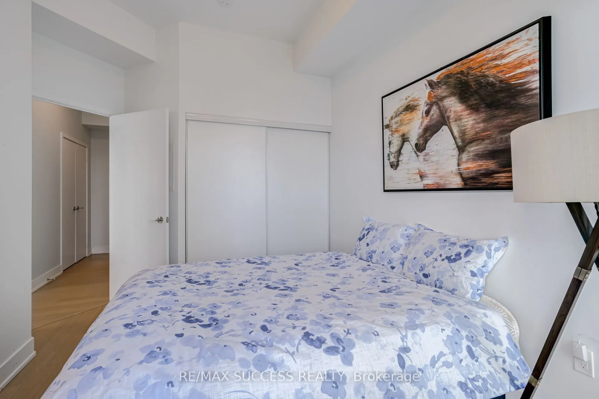 20 Shore breeze Avenue, #1807