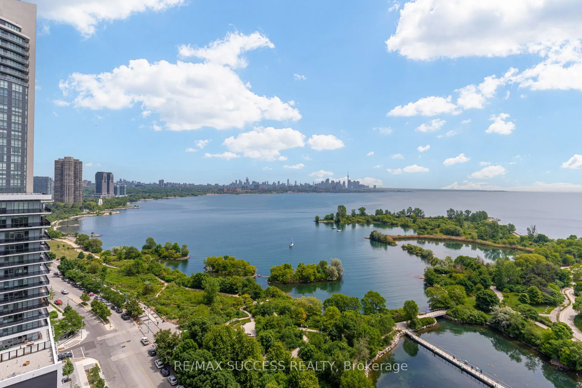 20 Shore breeze Avenue, #1807