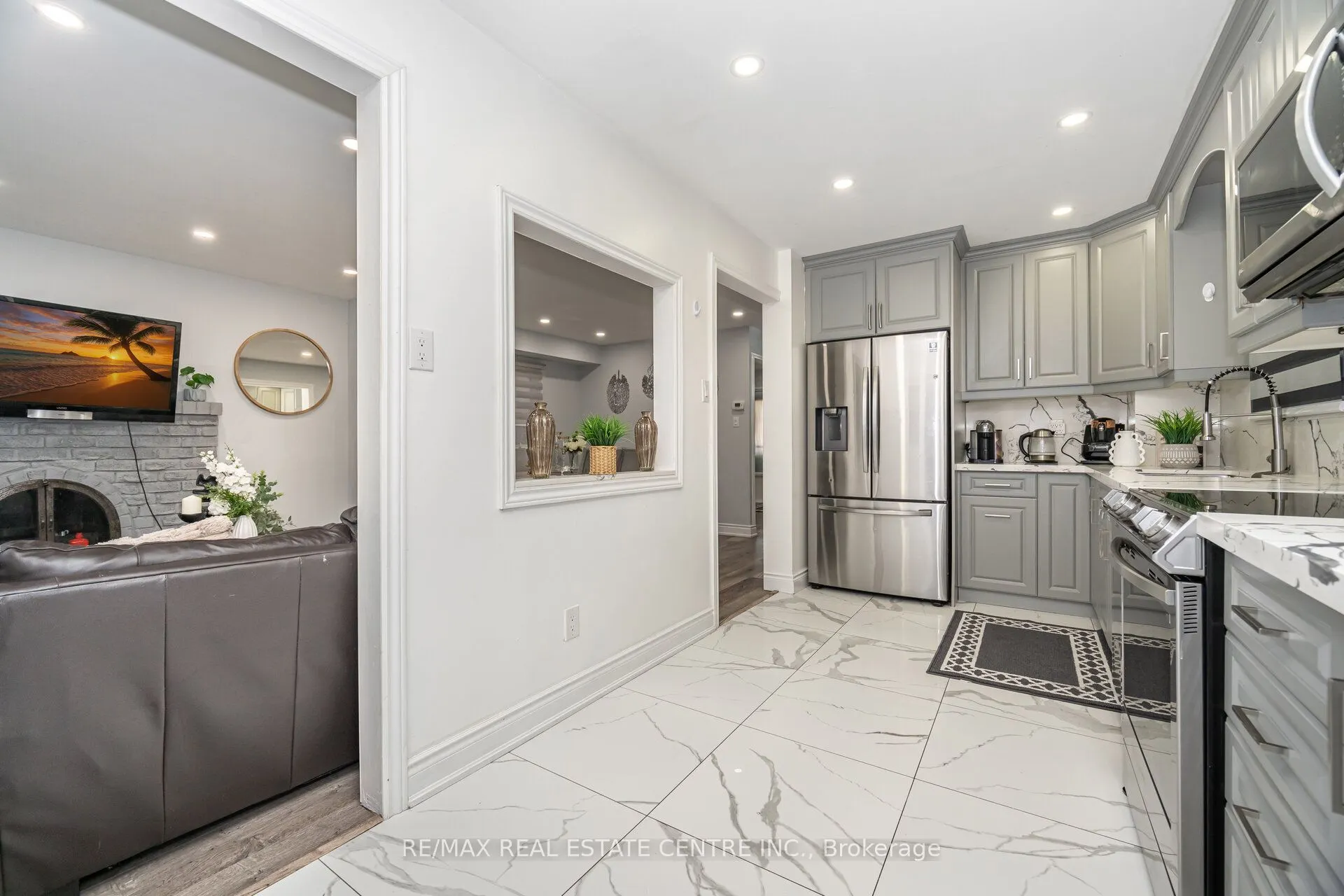 44 Abelard Avenue