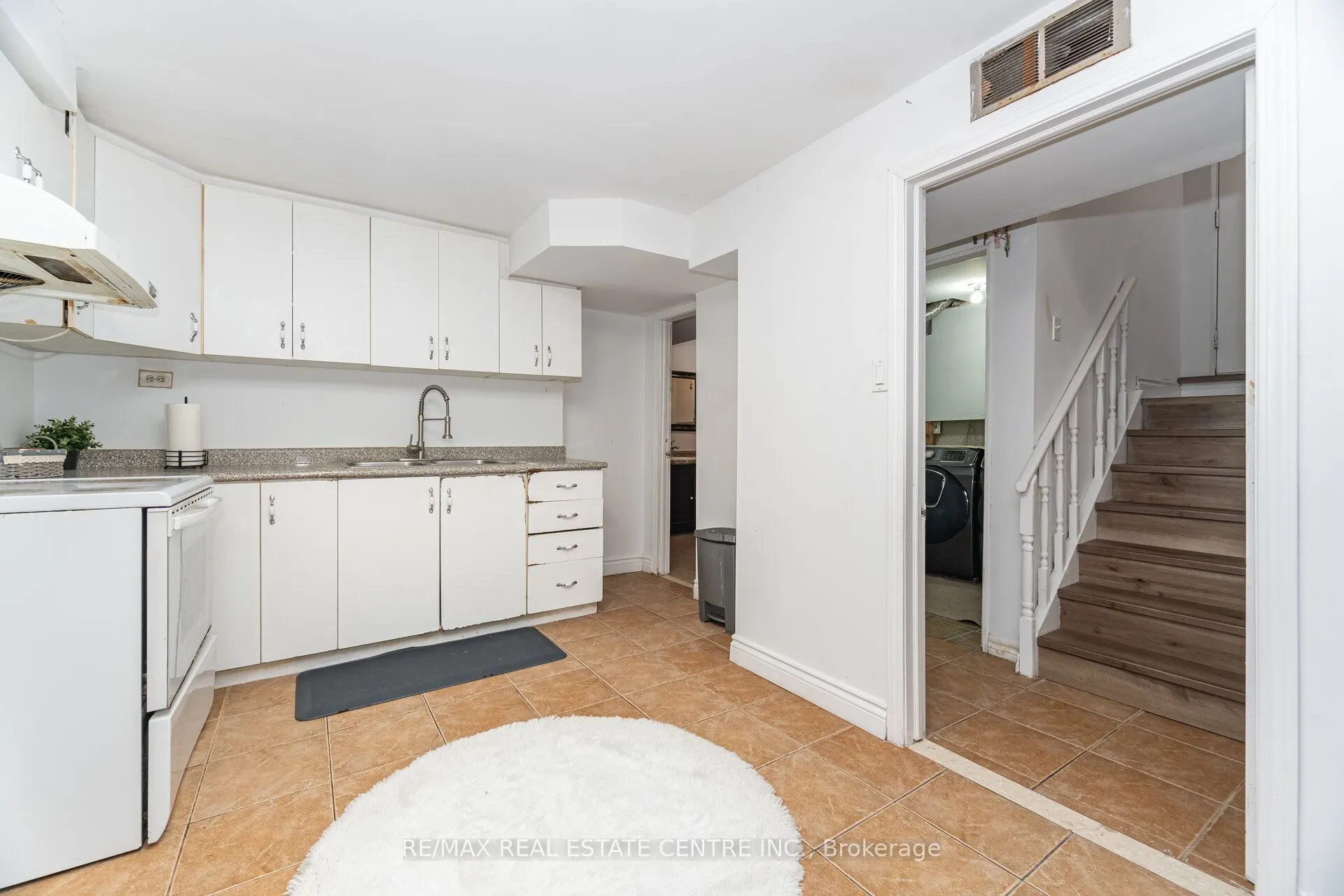 44 Abelard Avenue