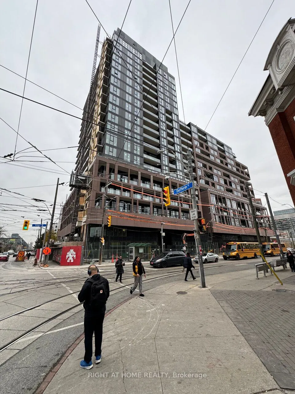 285 Dufferin Street, #612