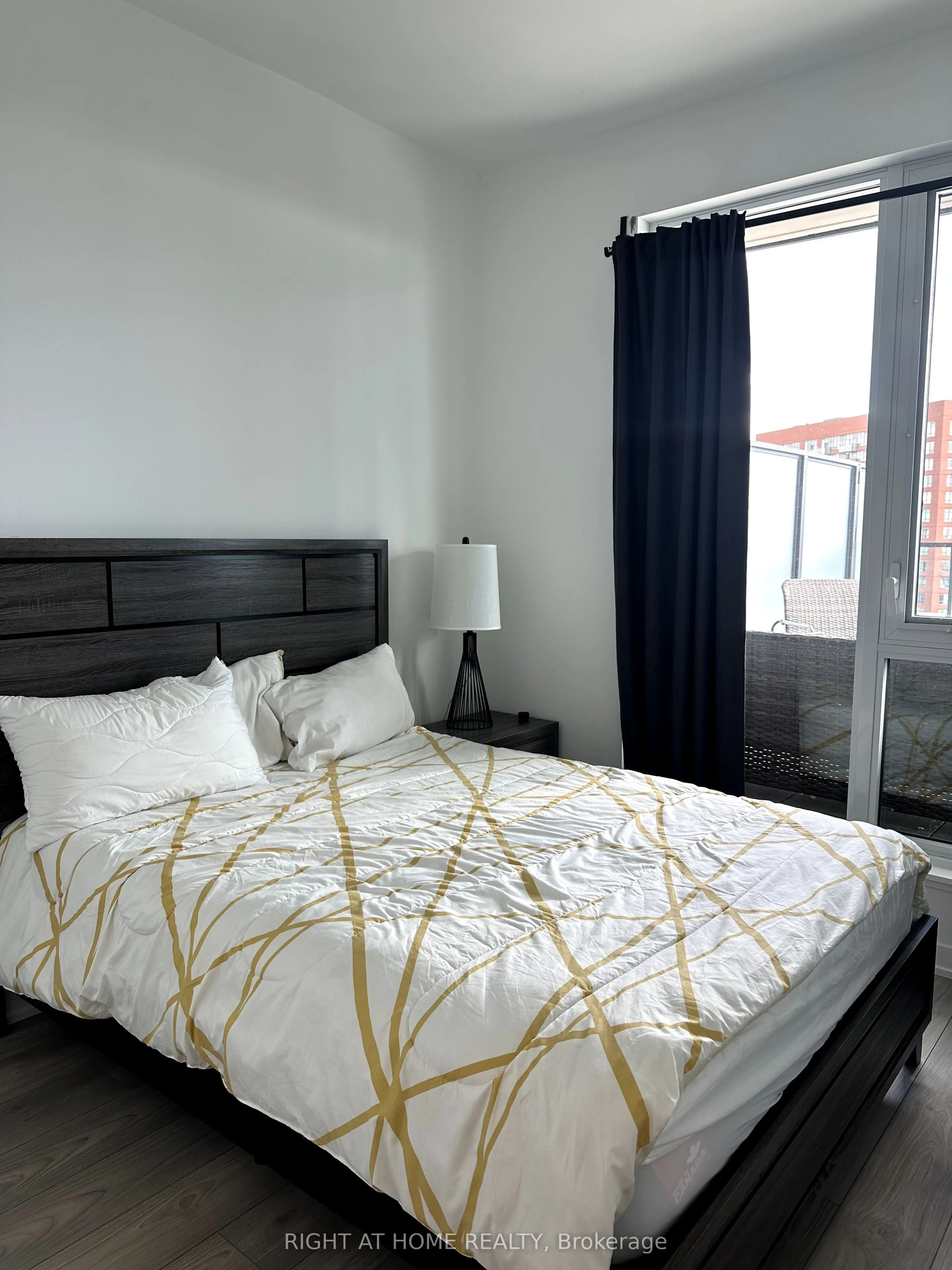 285 Dufferin Street, #612