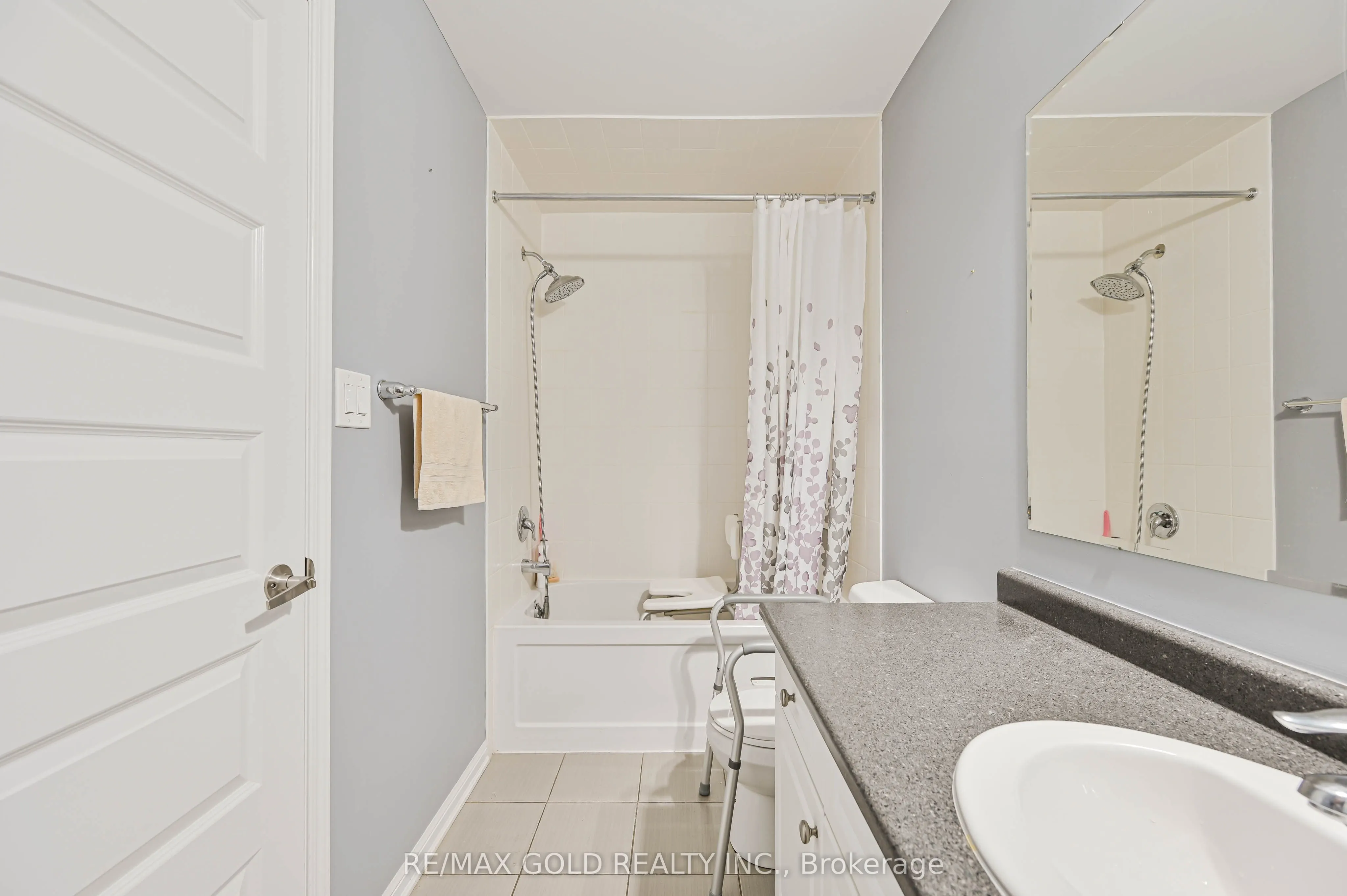 20 Meadowcrest Lane