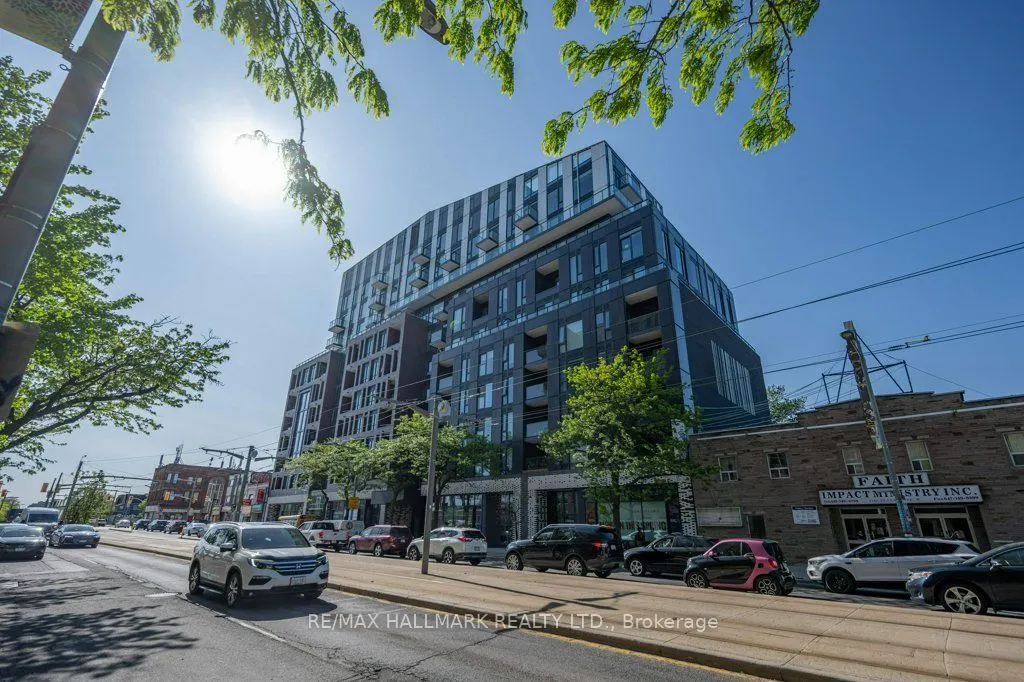 1808 St. Clair Avenue W, #220