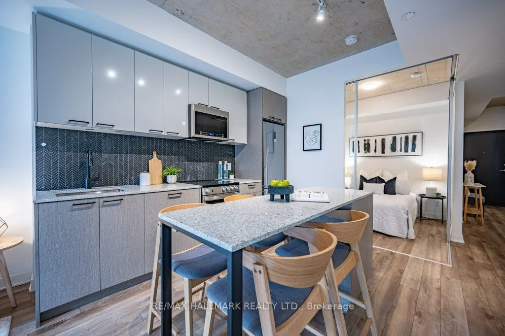 1808 St. Clair Avenue W, #220