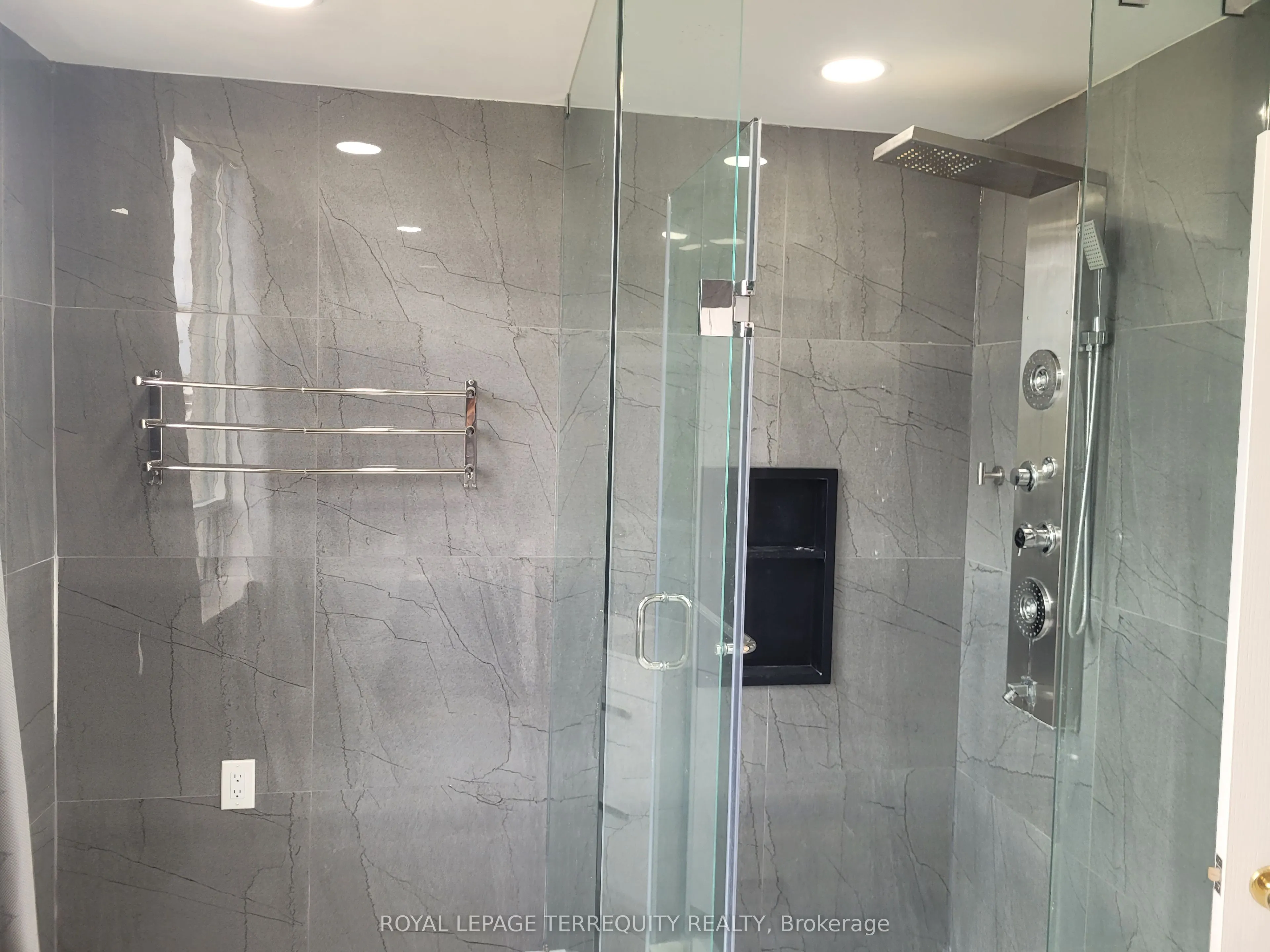 1 Belvedere Court, #507