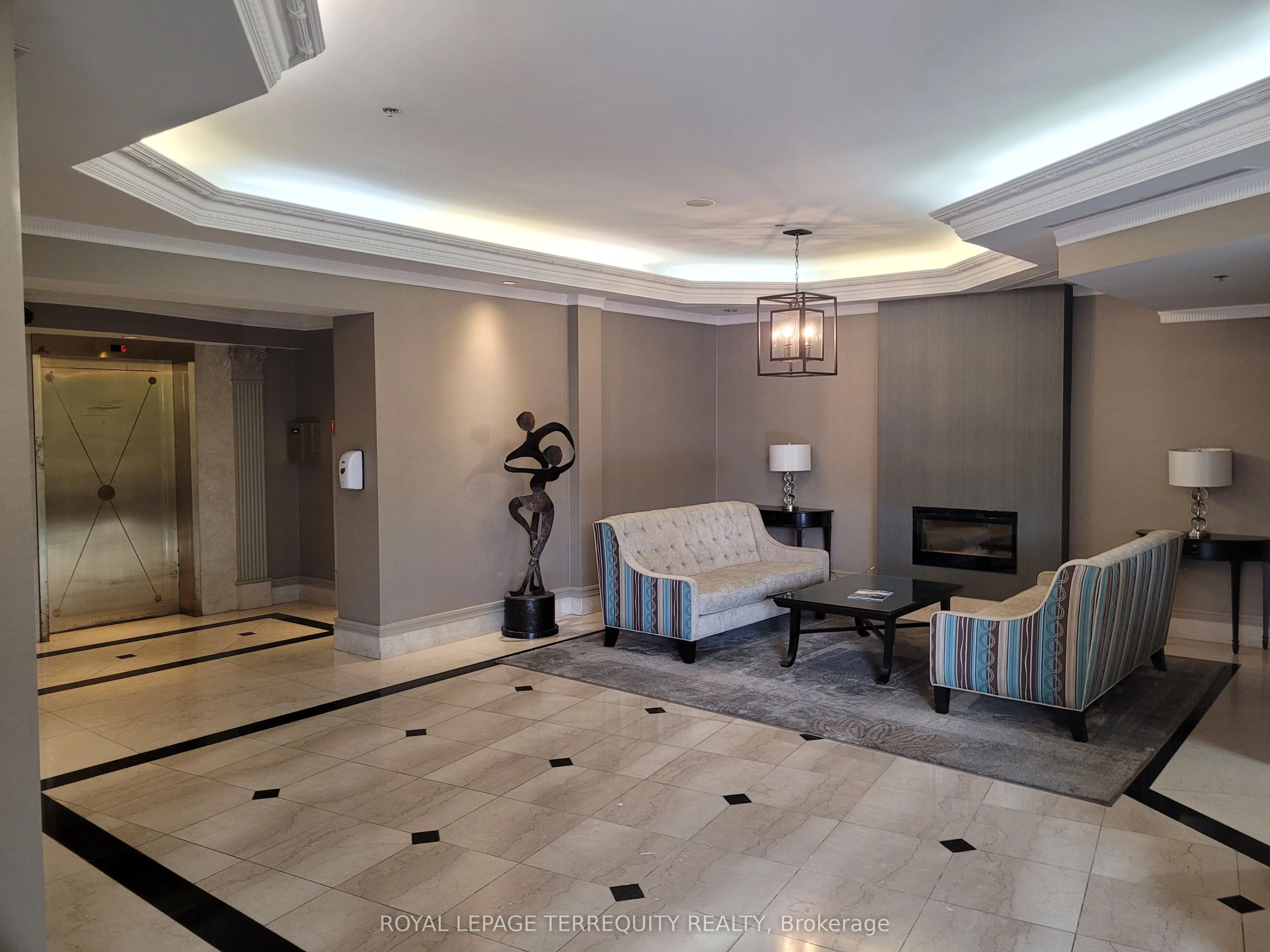 1 Belvedere Court, #507