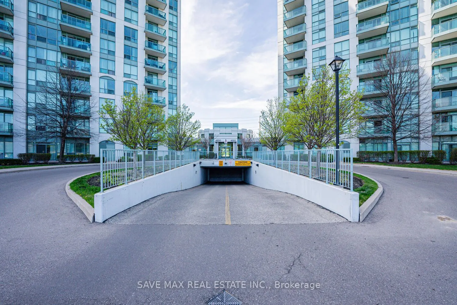 4900 Glen Erin Drive, #1801