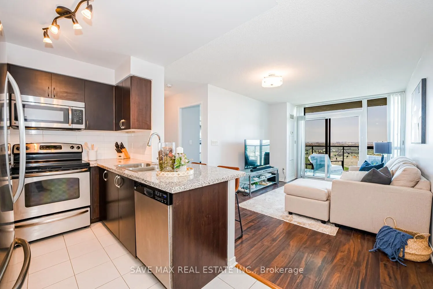 4900 Glen Erin Drive, #1801