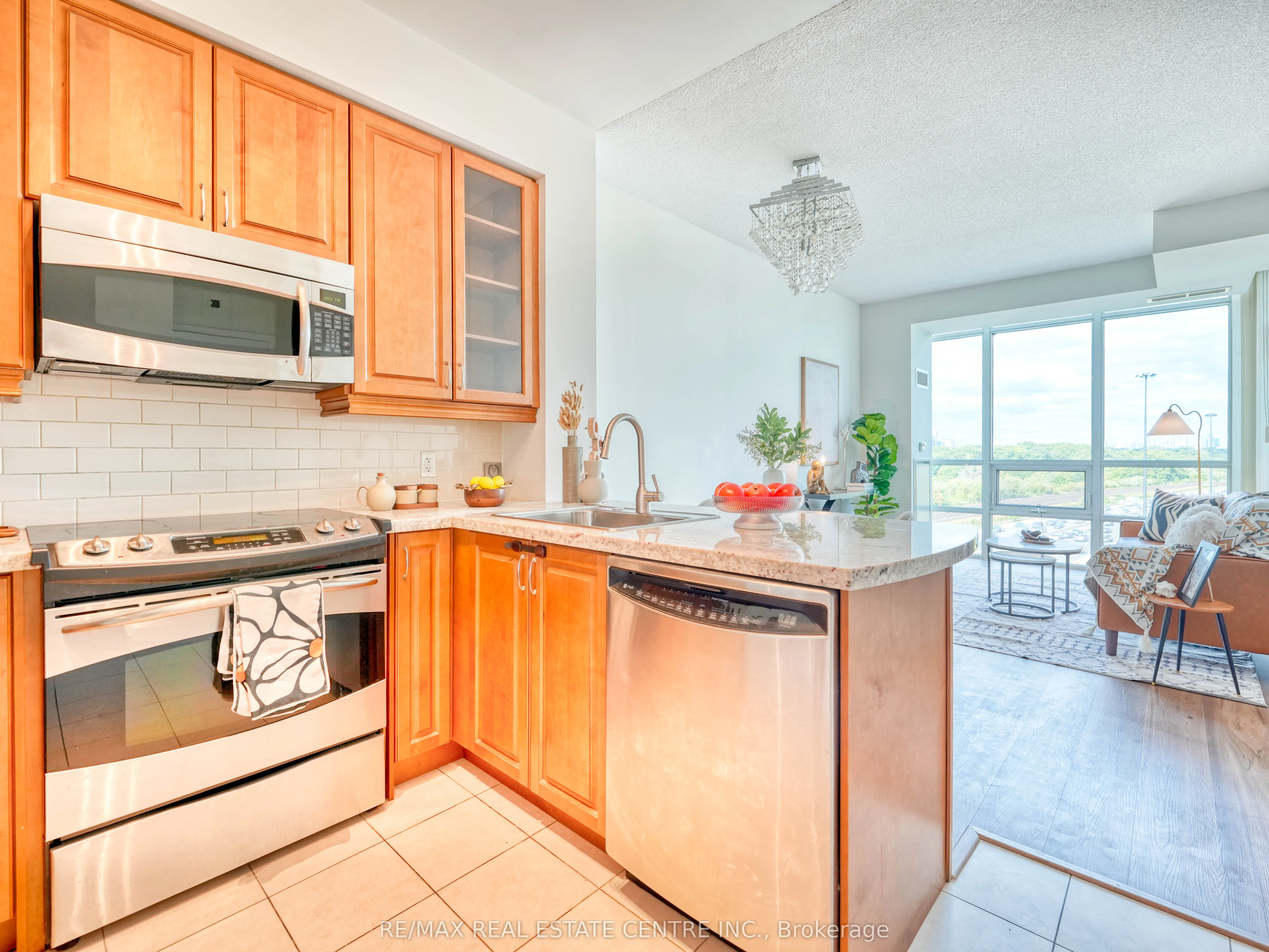 1900 Lake Shore Boulevard W, #808