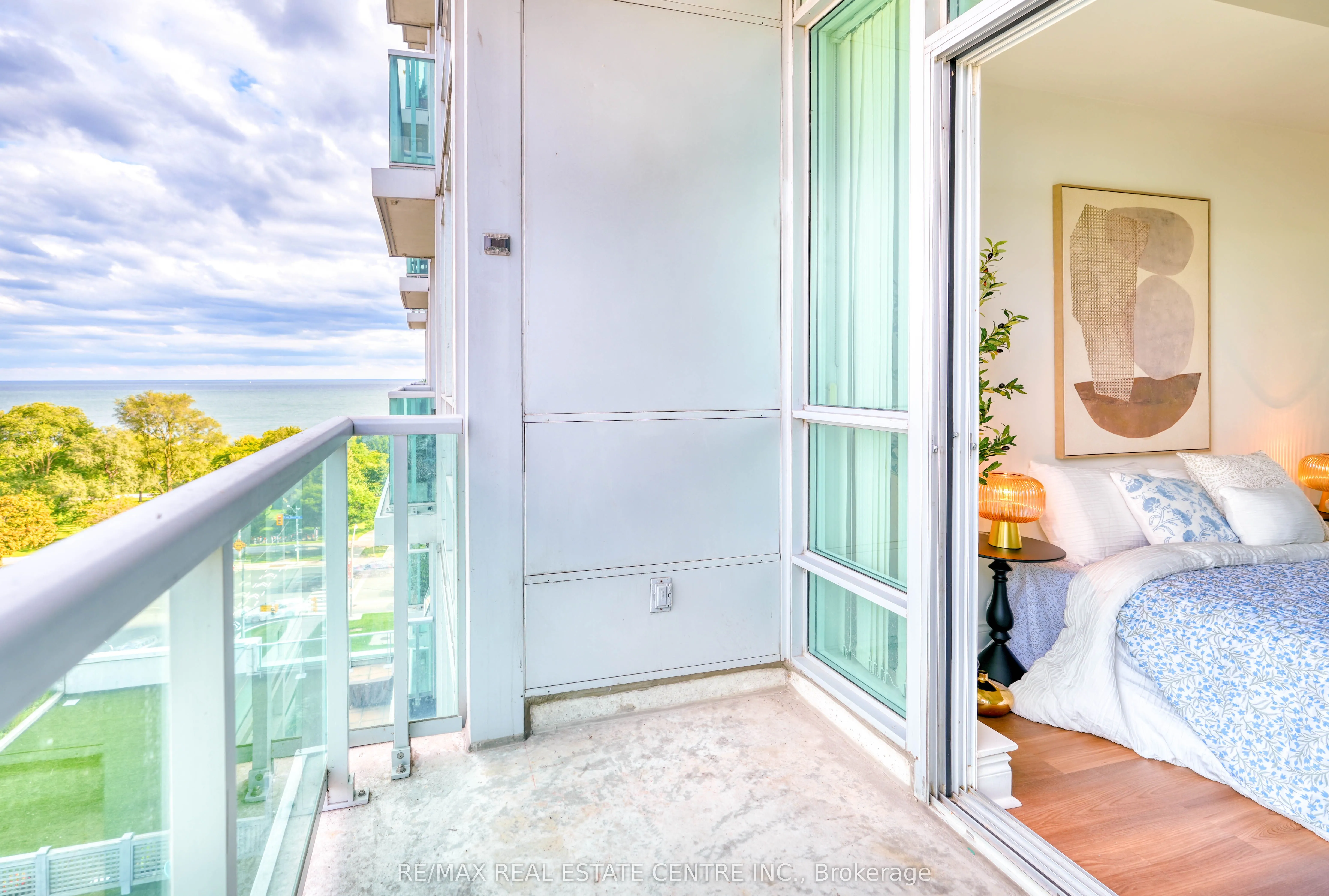 1900 Lake Shore Boulevard W, #808