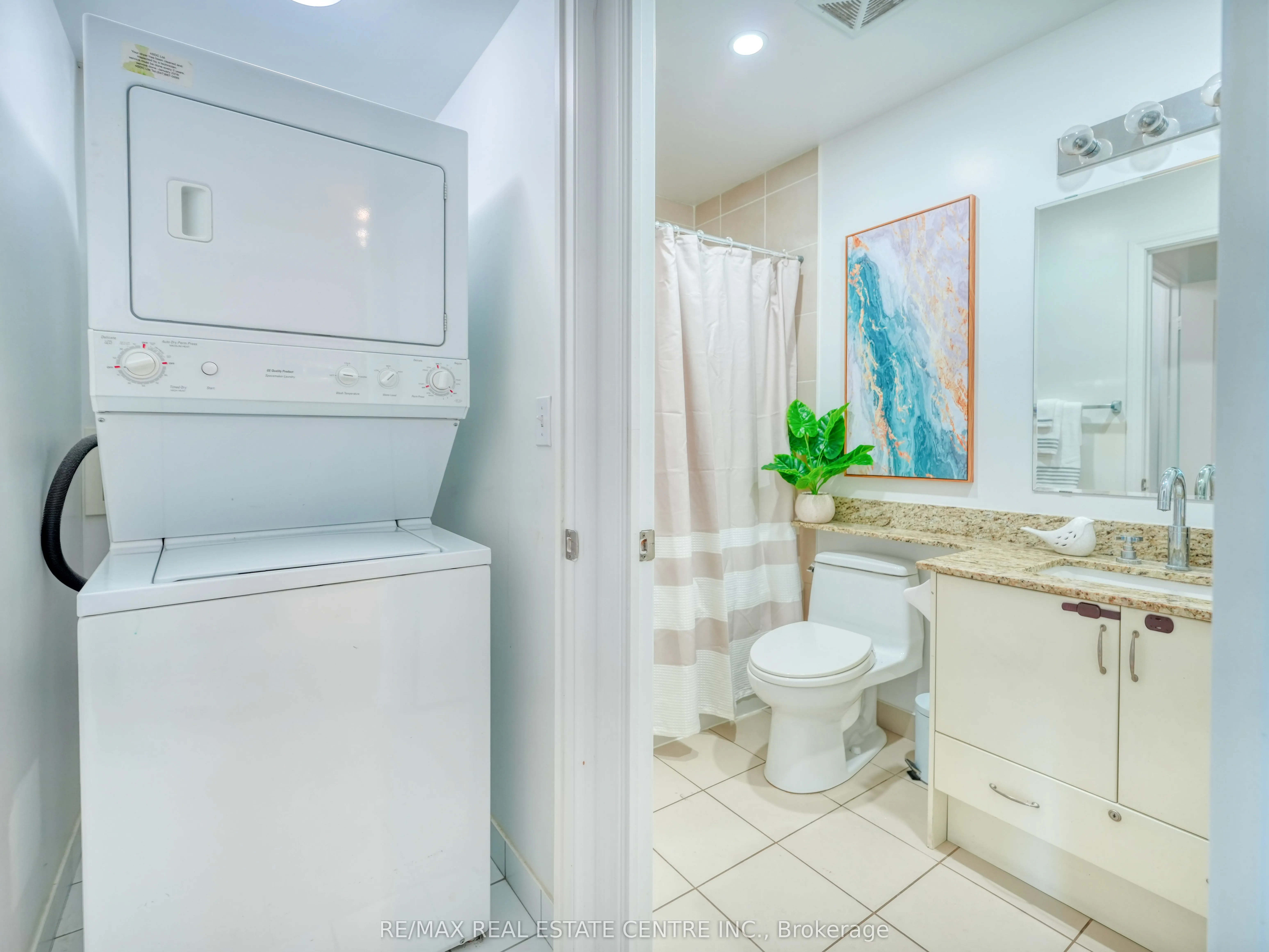 1900 Lake Shore Boulevard W, #808