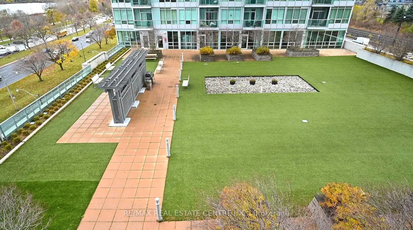1900 Lake Shore Boulevard W, #808