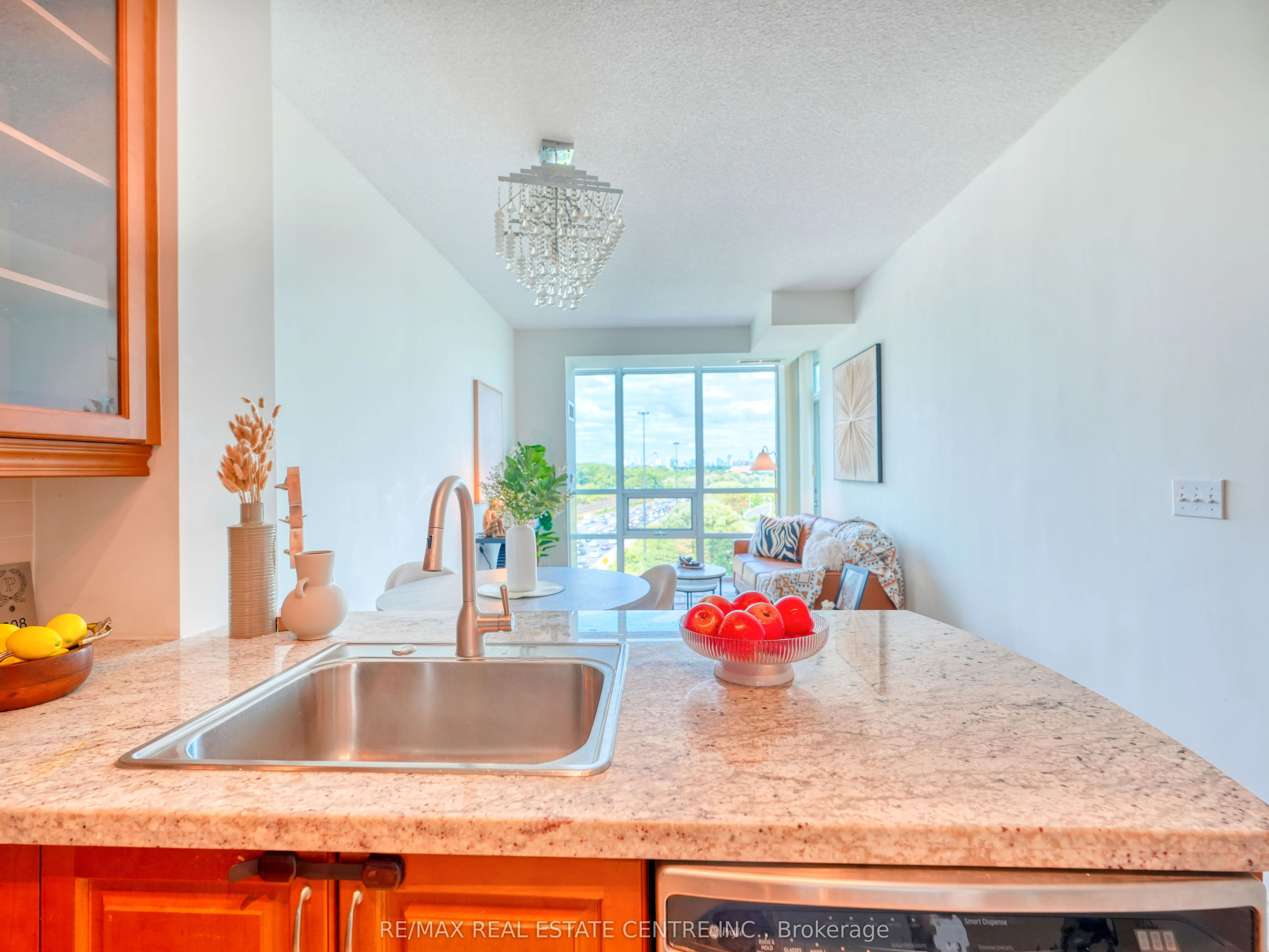 1900 Lake Shore Boulevard W, #808