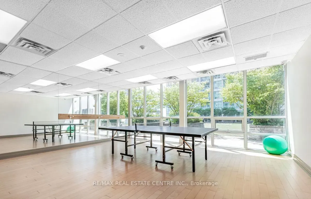 1900 Lake Shore Boulevard W, #808