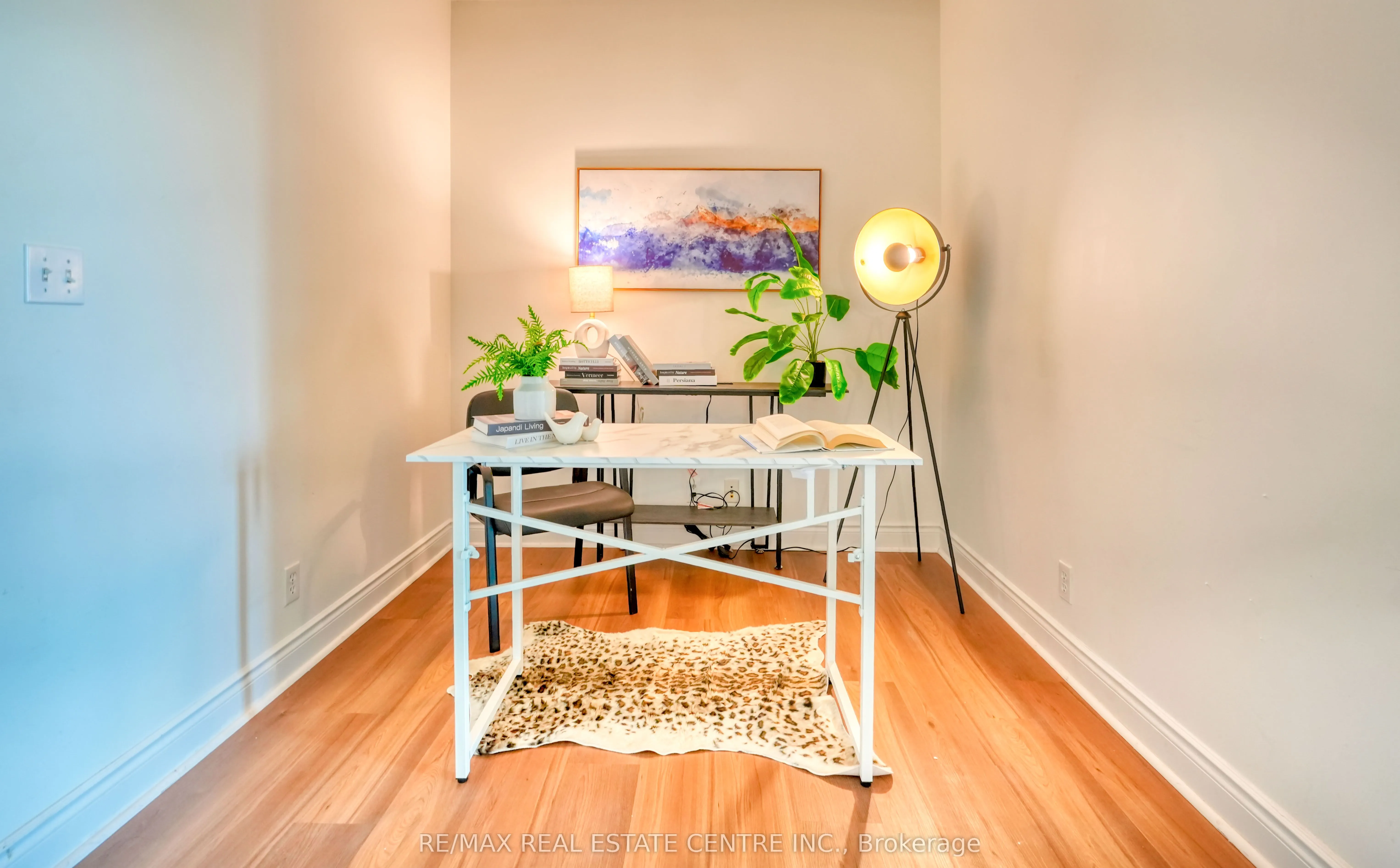 1900 Lake Shore Boulevard W, #808