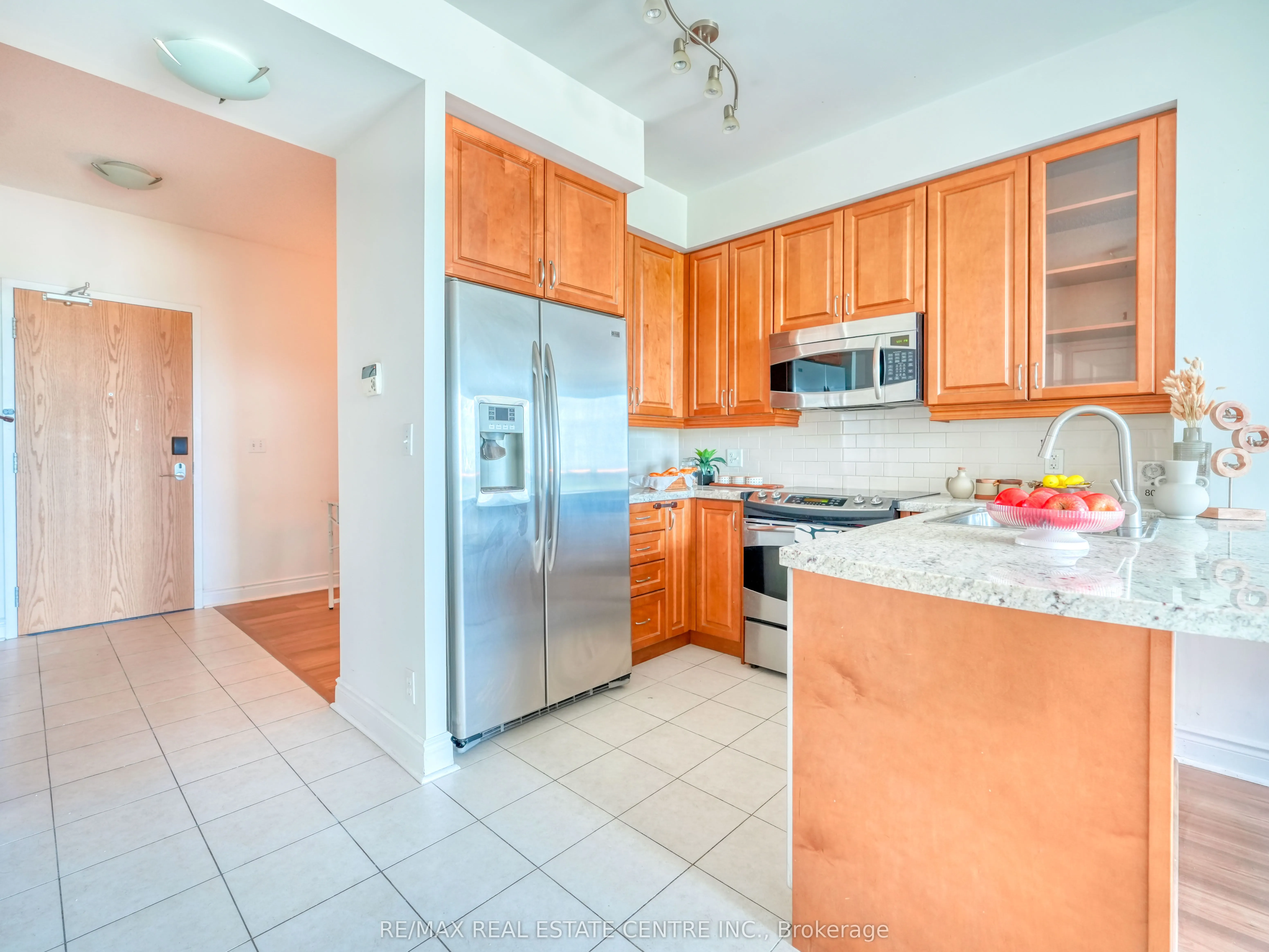 1900 Lake Shore Boulevard W, #808