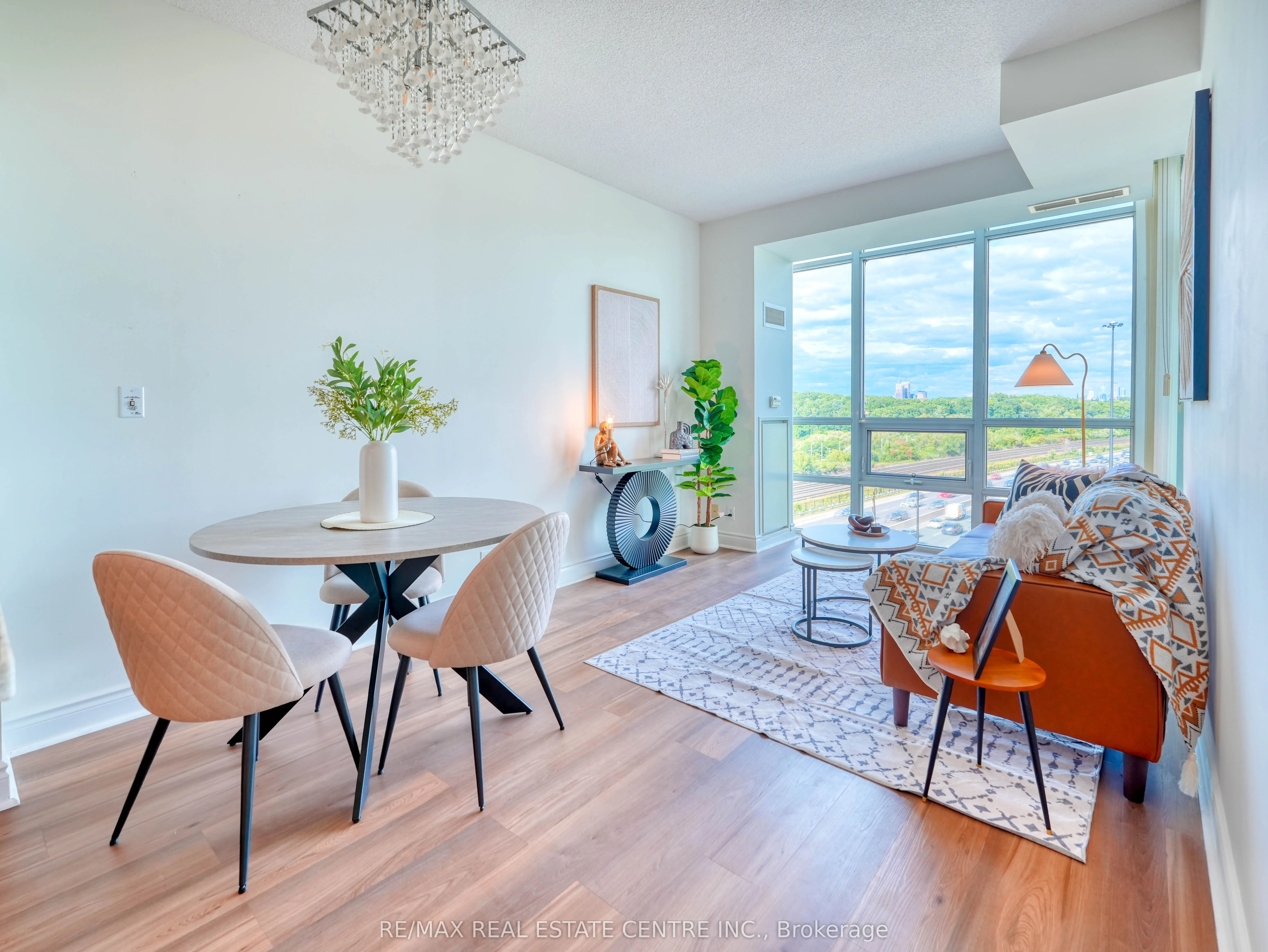 1900 Lake Shore Boulevard W, #808
