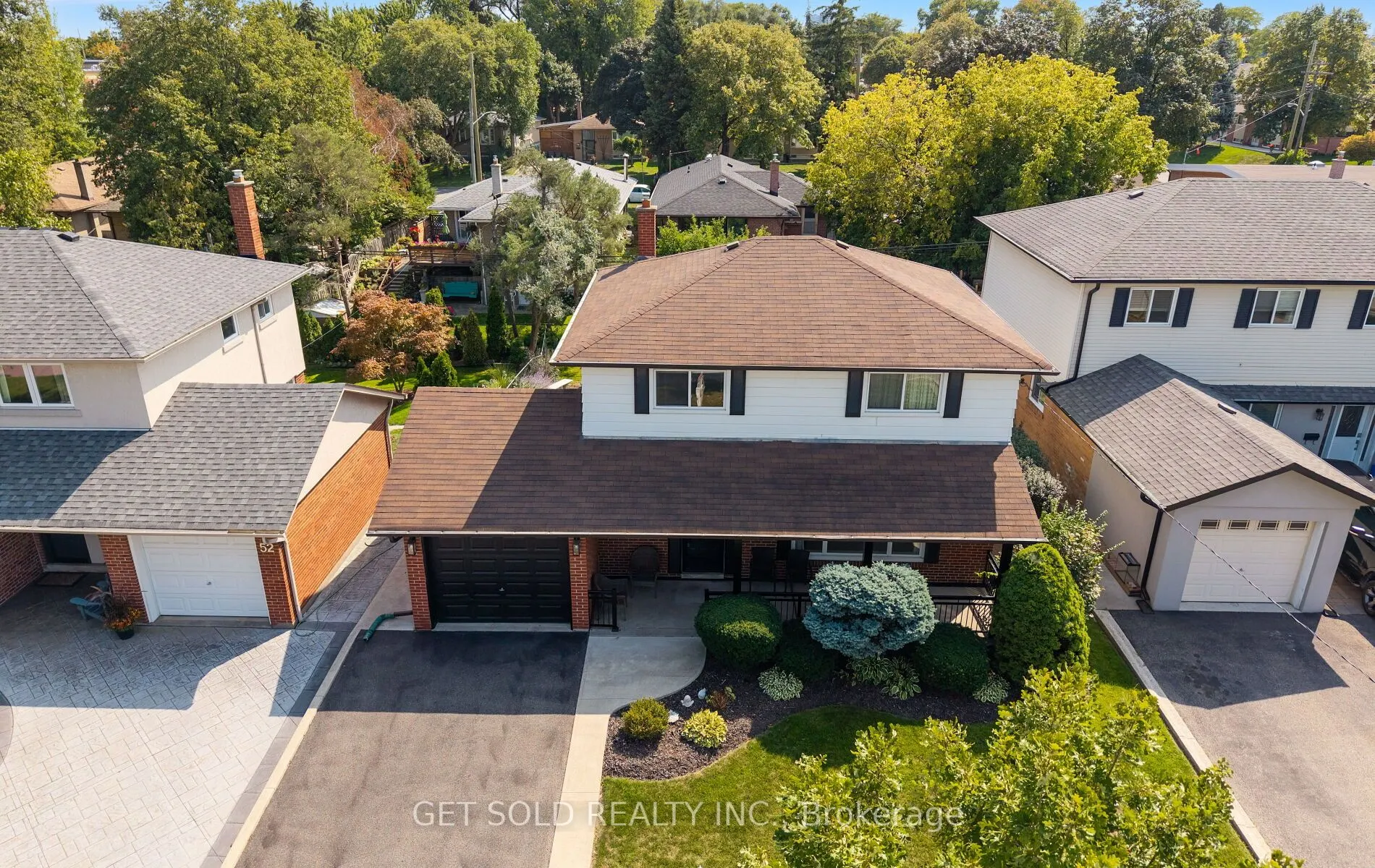 54 Ringway Crescent