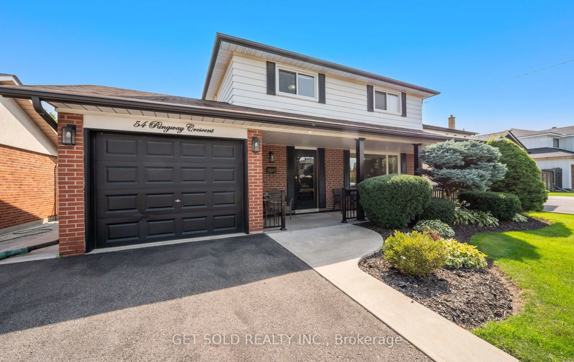 54 Ringway Crescent