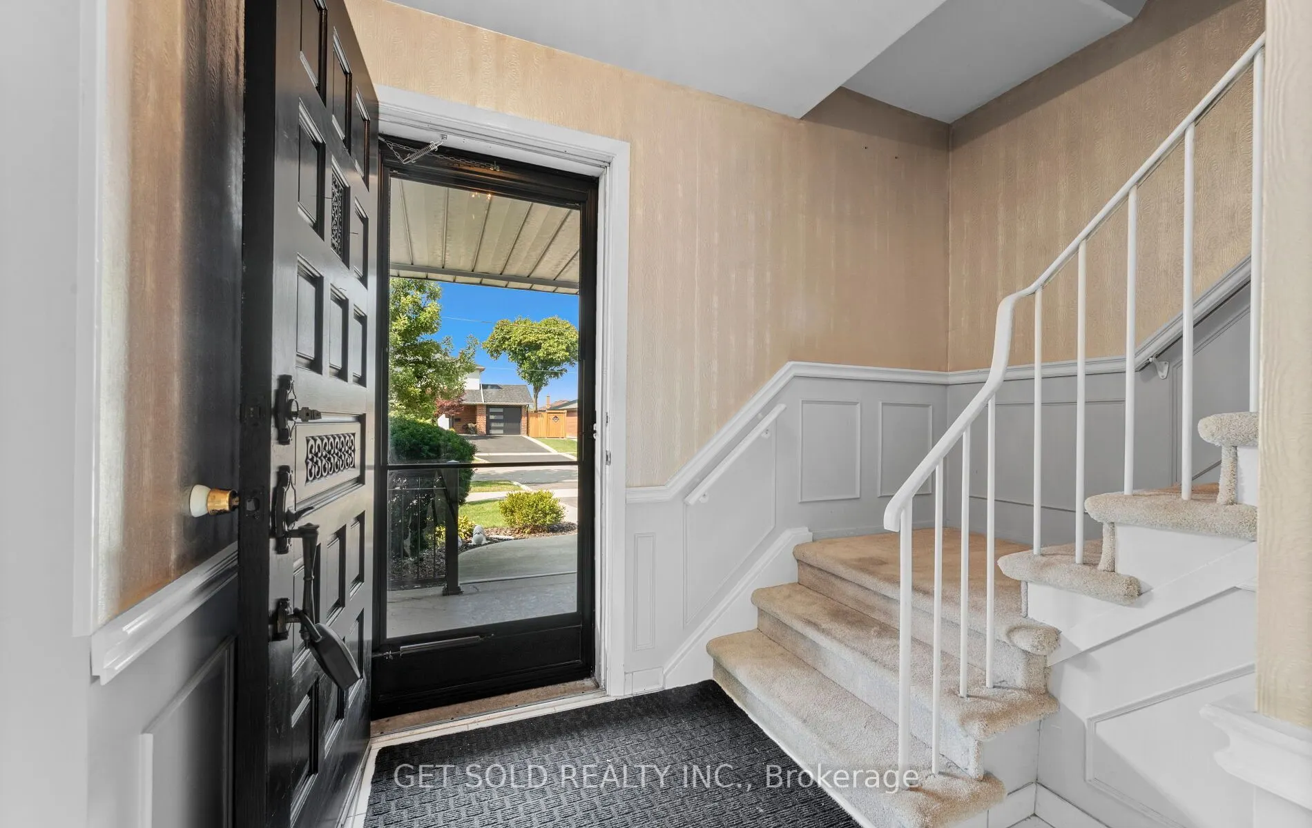 54 Ringway Crescent