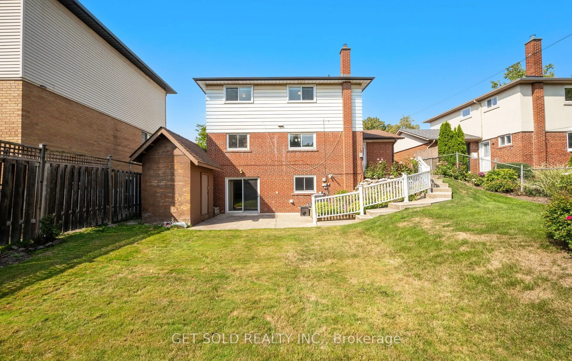 54 Ringway Crescent