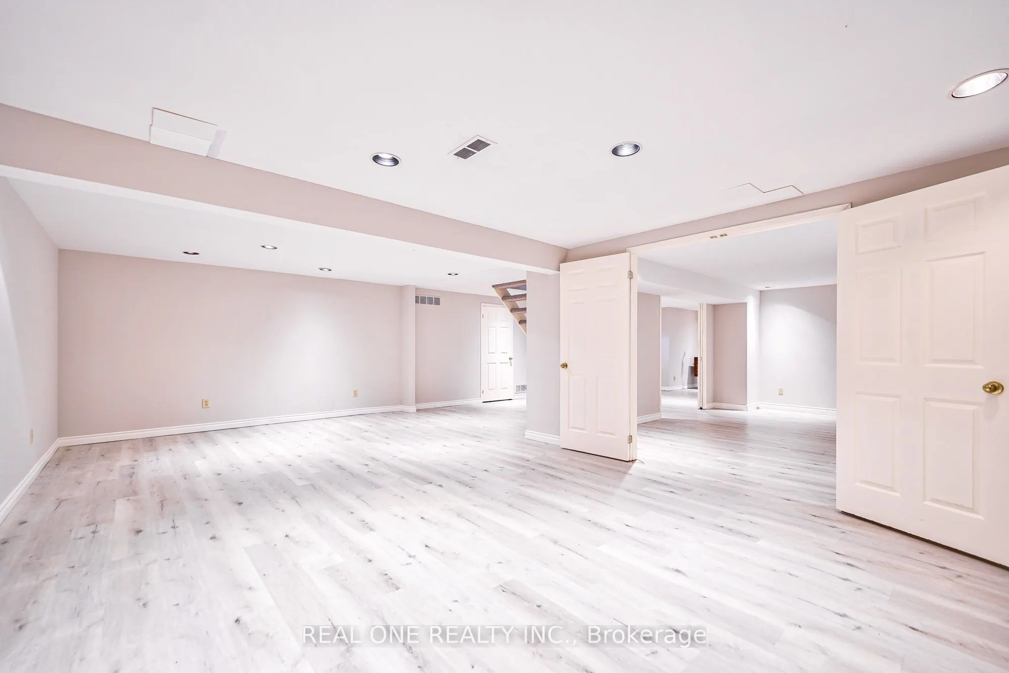 1321 Monks Passage