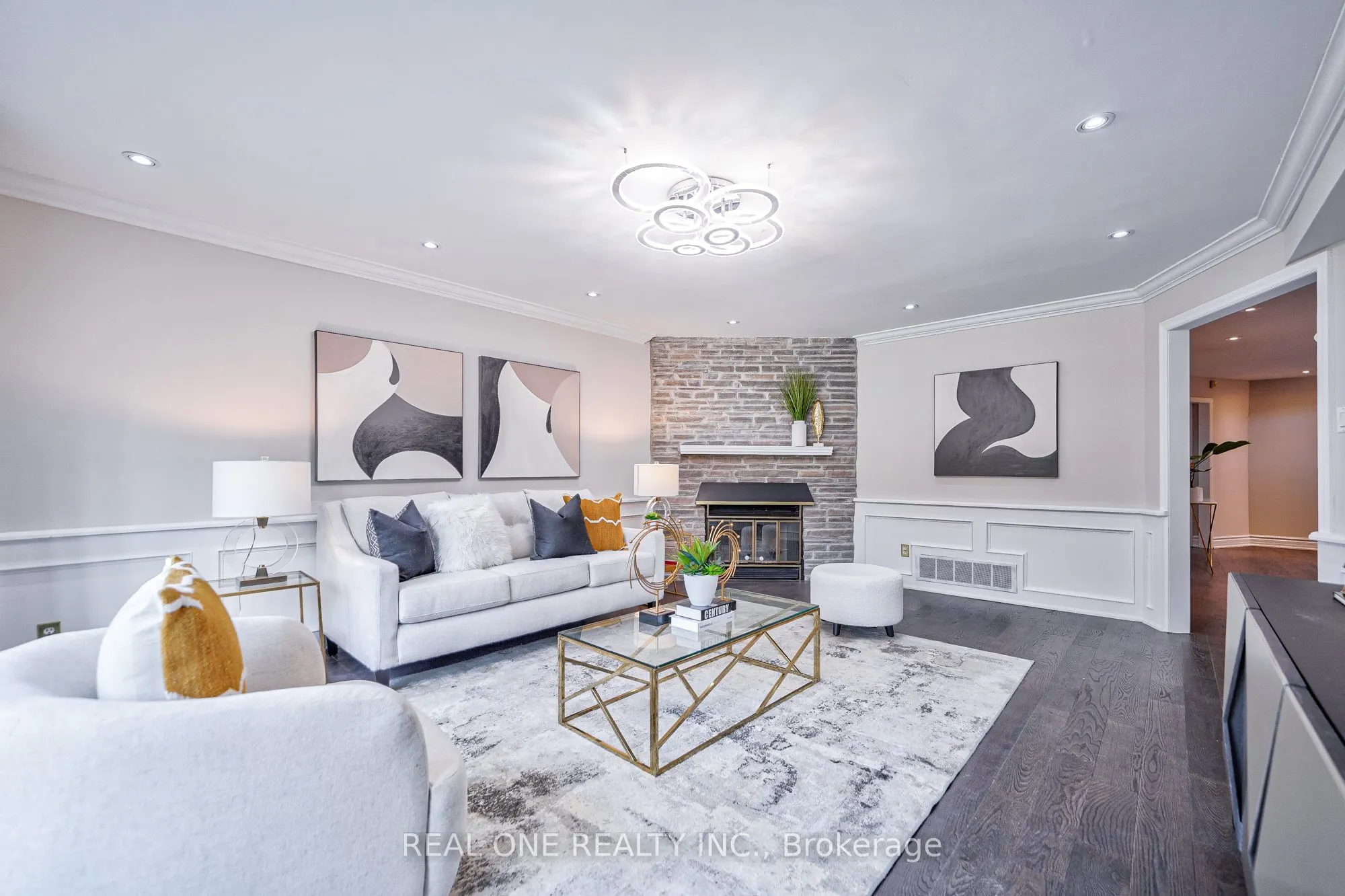 1321 Monks Passage