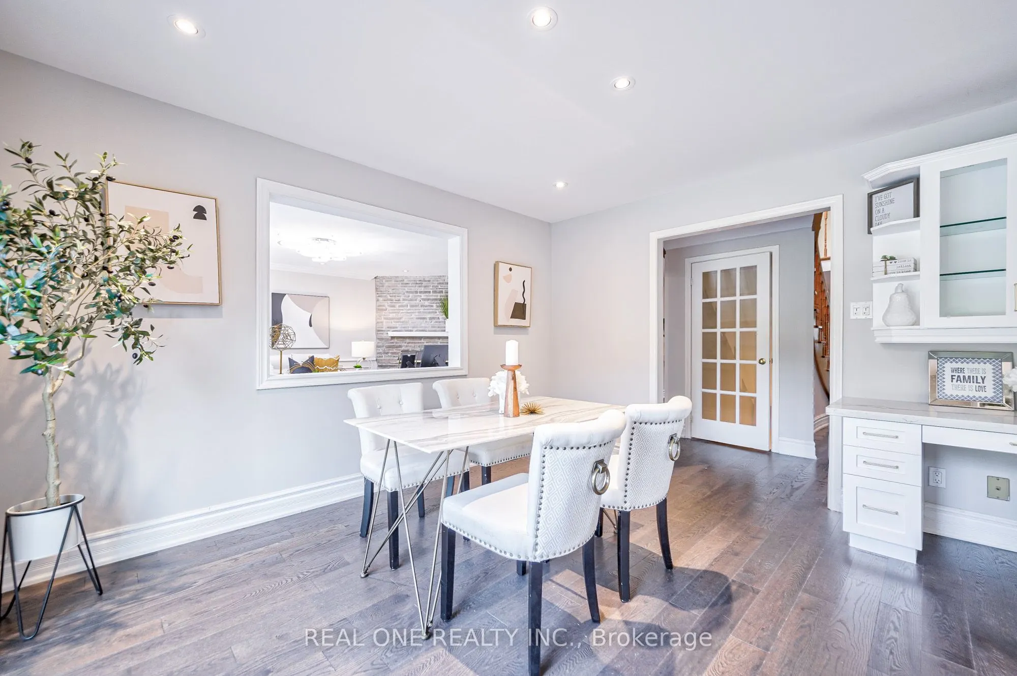 1321 Monks Passage
